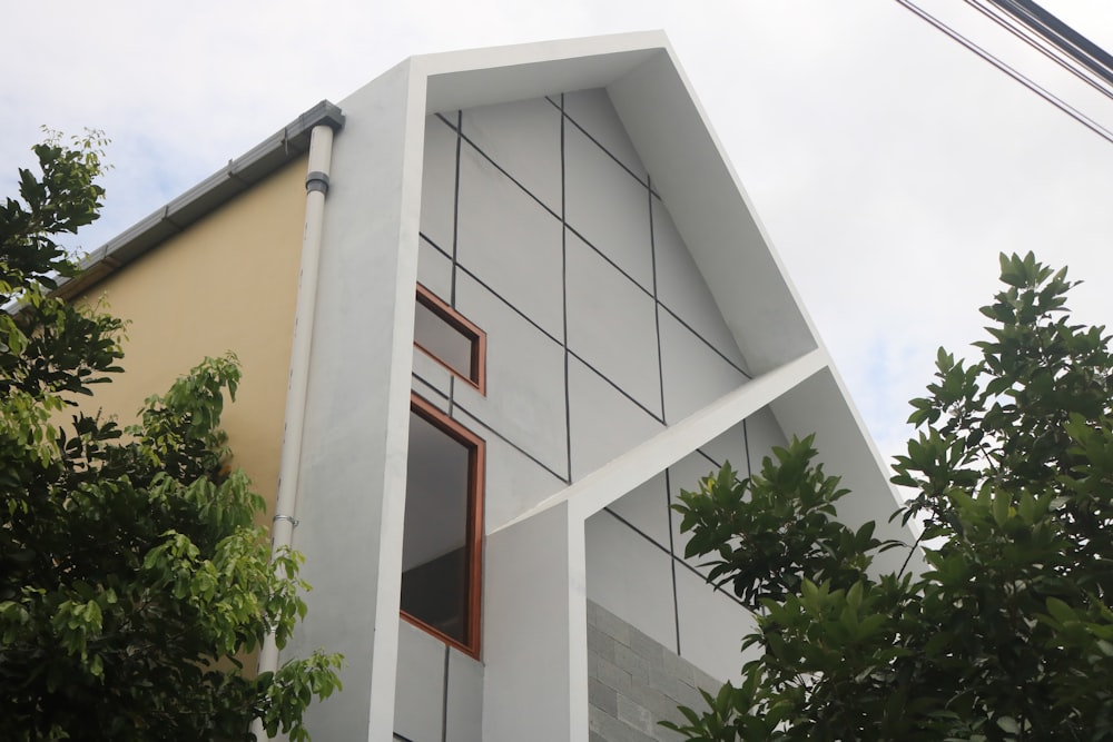 a white building with windows