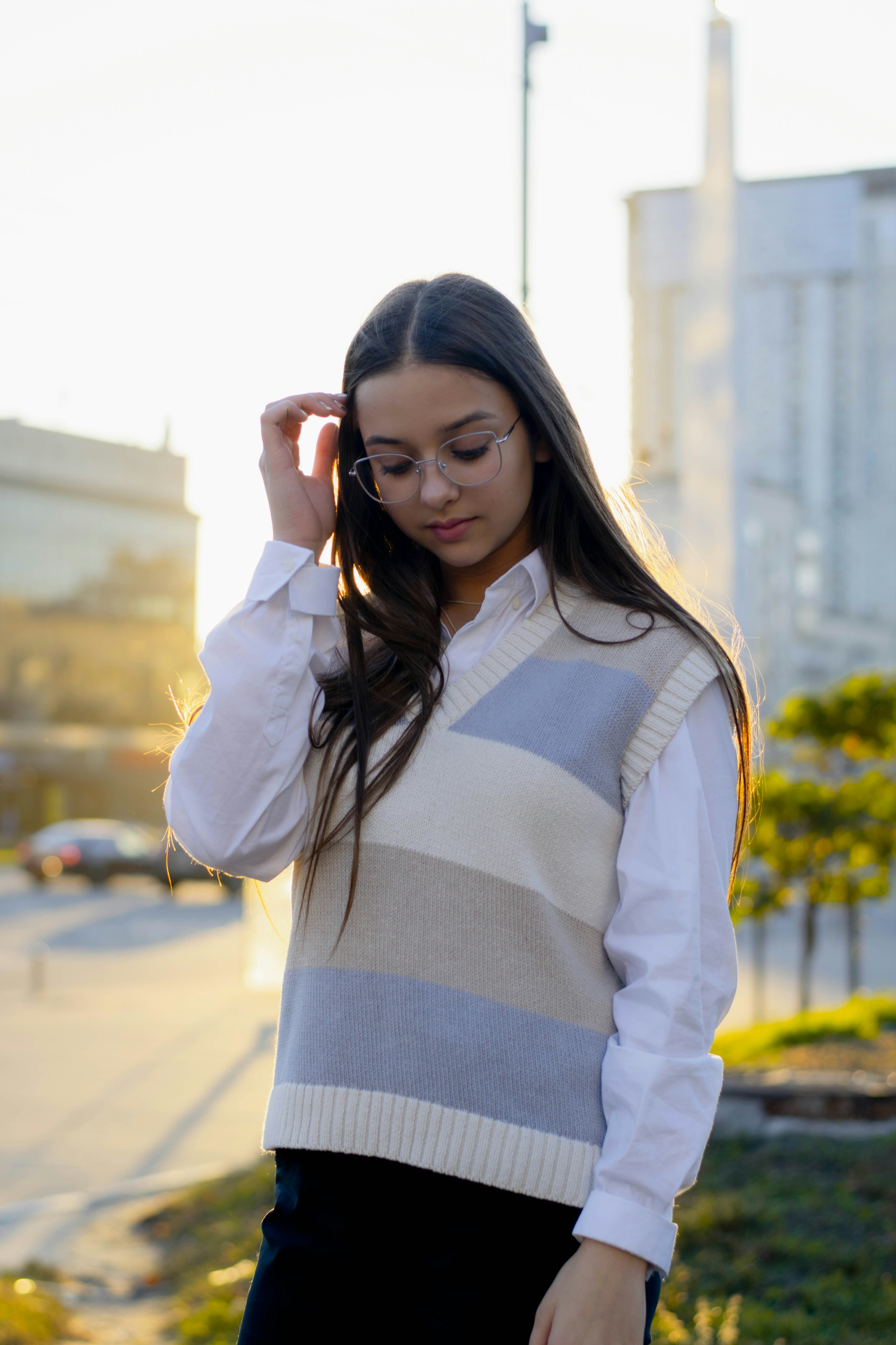 minimalist sweater vest, wallpaper, Sweater Vests: Modern Casual Style Guide 3