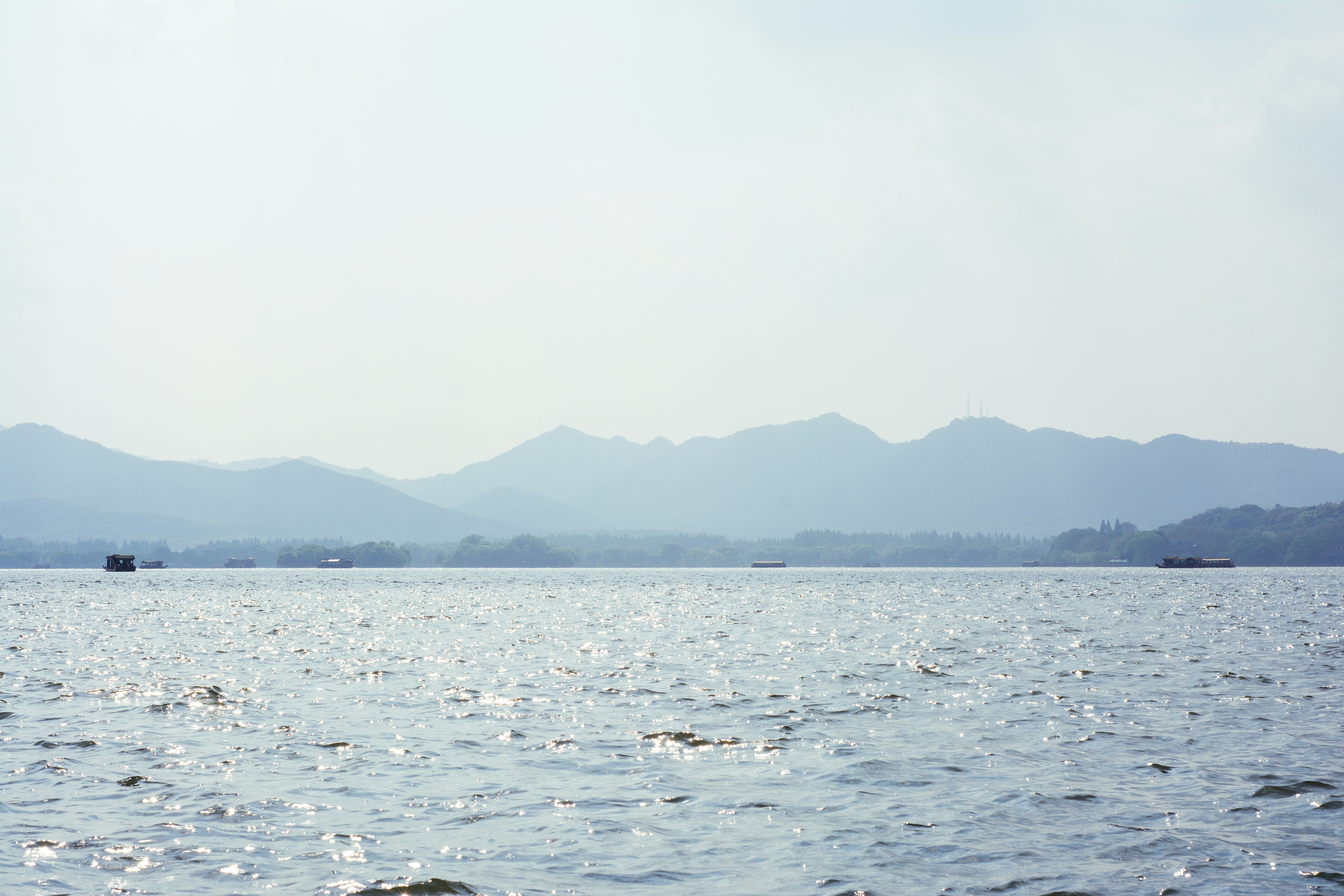 Photo by moononmoons