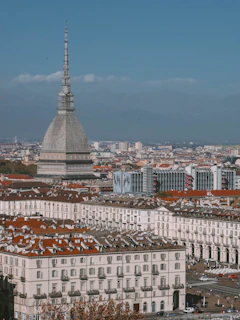 a large building in a city