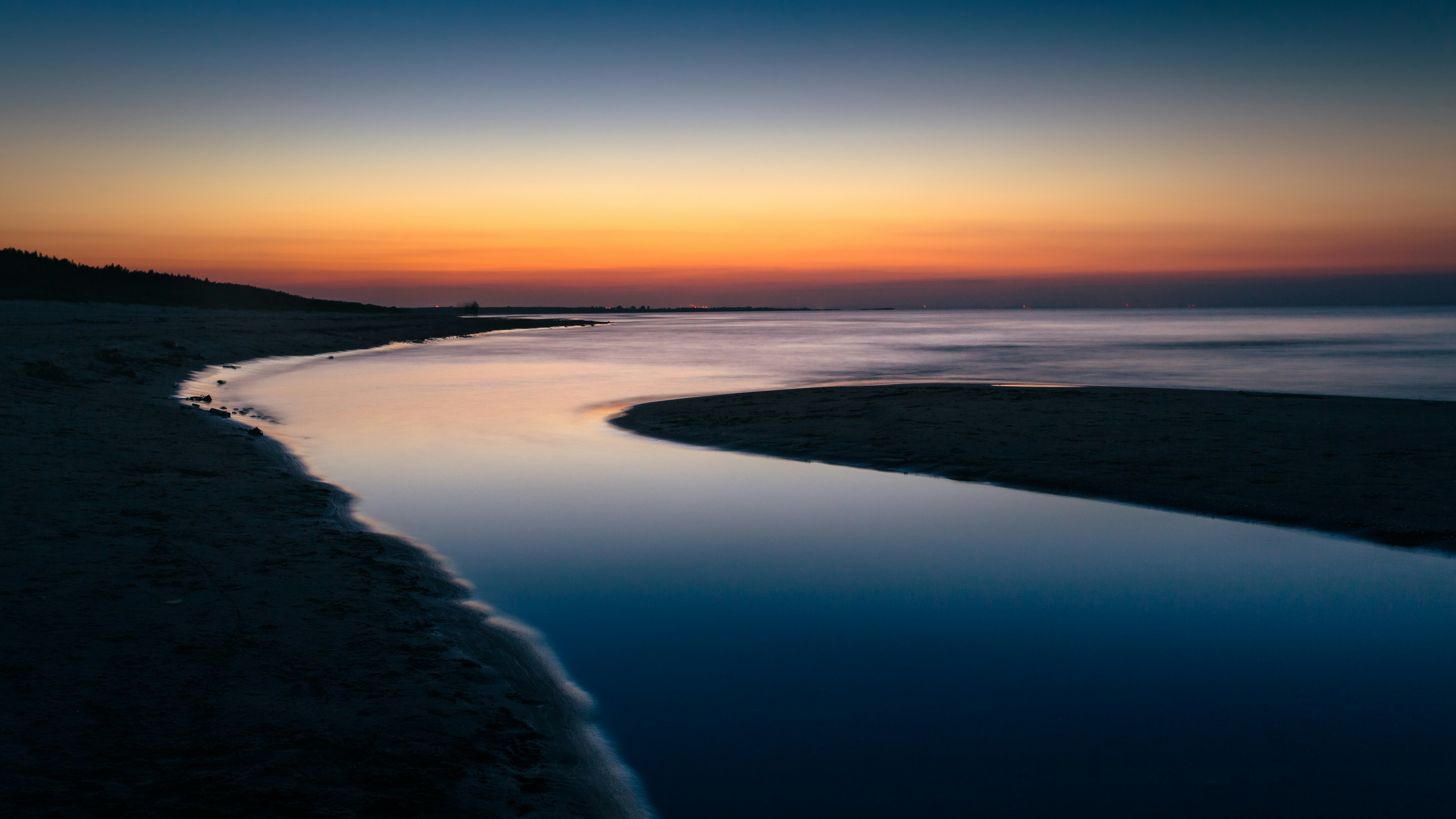 Photo by marekpiwnicki