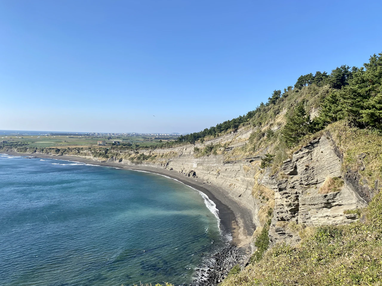 Jeju in 4 days: coast, waterfalls and volcanic landscapes, Tripnatic destination guide