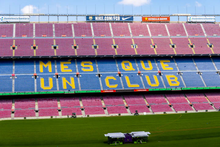 Sportcomplex van FC Barcelona met Camp Nou op de achtergrond