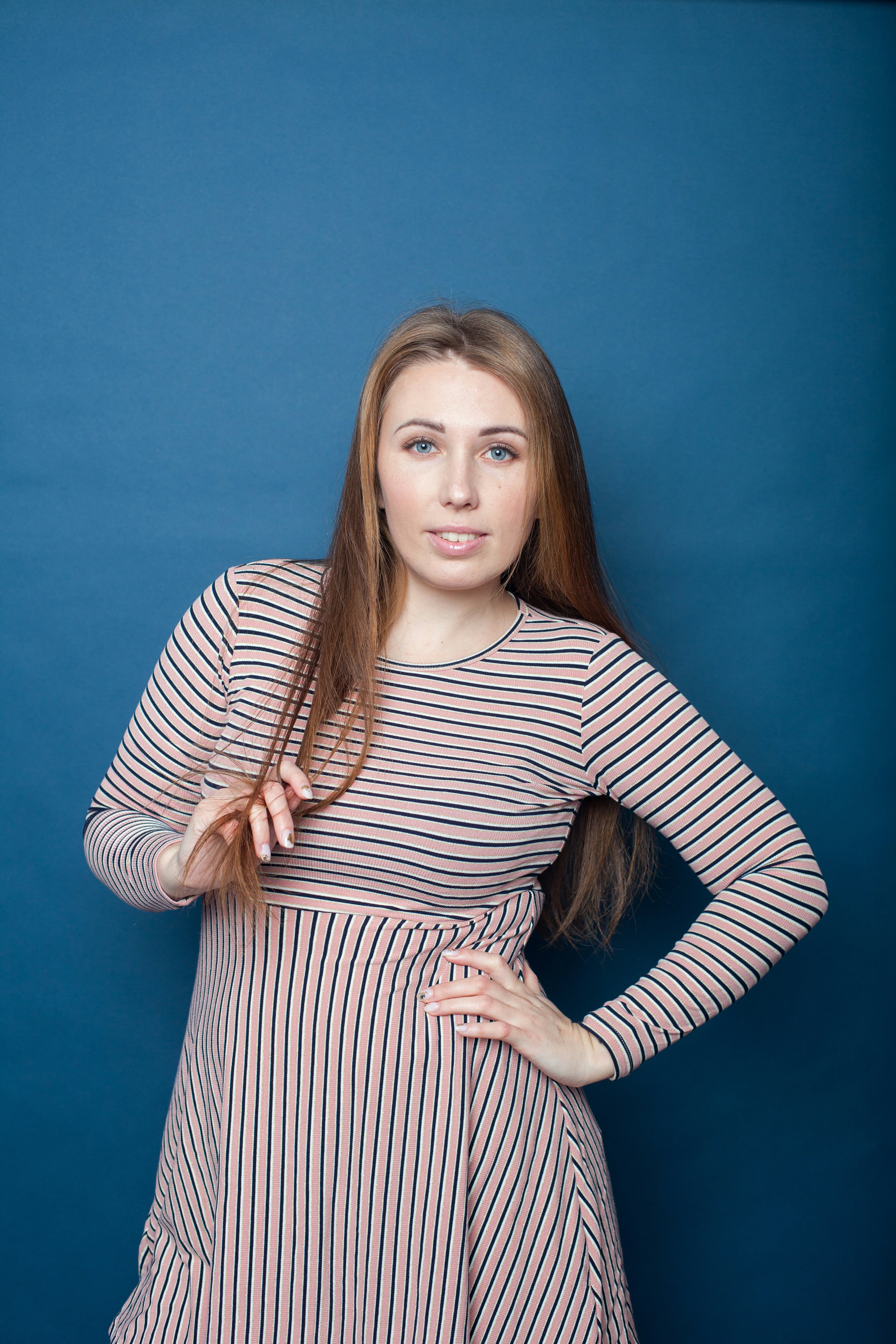 photo-1667996114363-1fe2e4f63ae3?ixid=M3