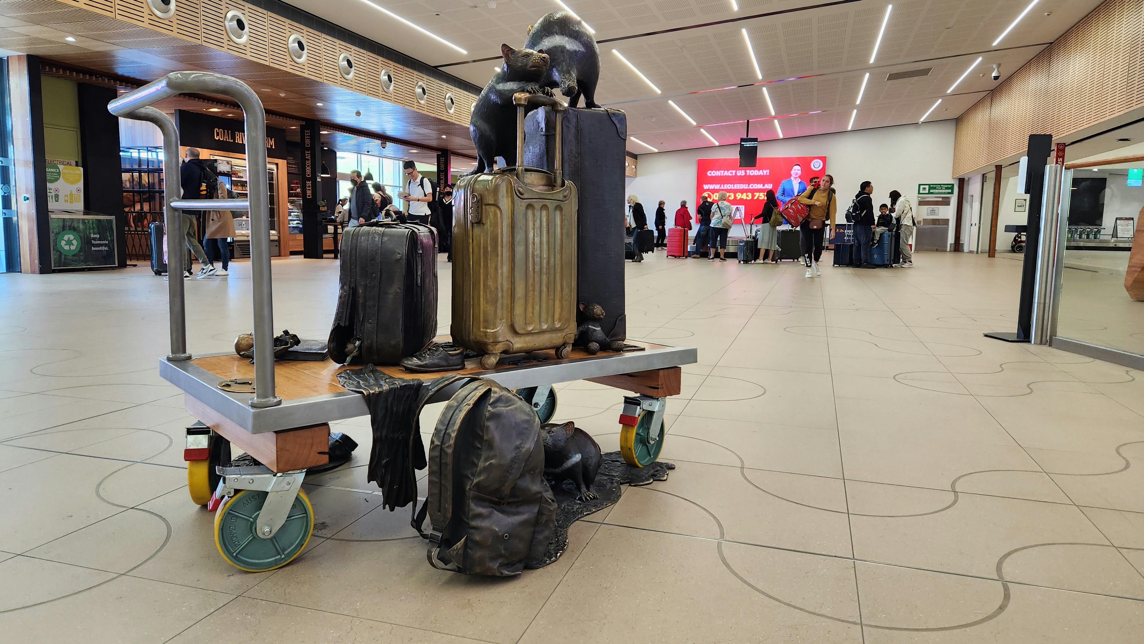 A Complete Guide to Luggage Storage at Dubai Airport Terminal 1 (DXB)