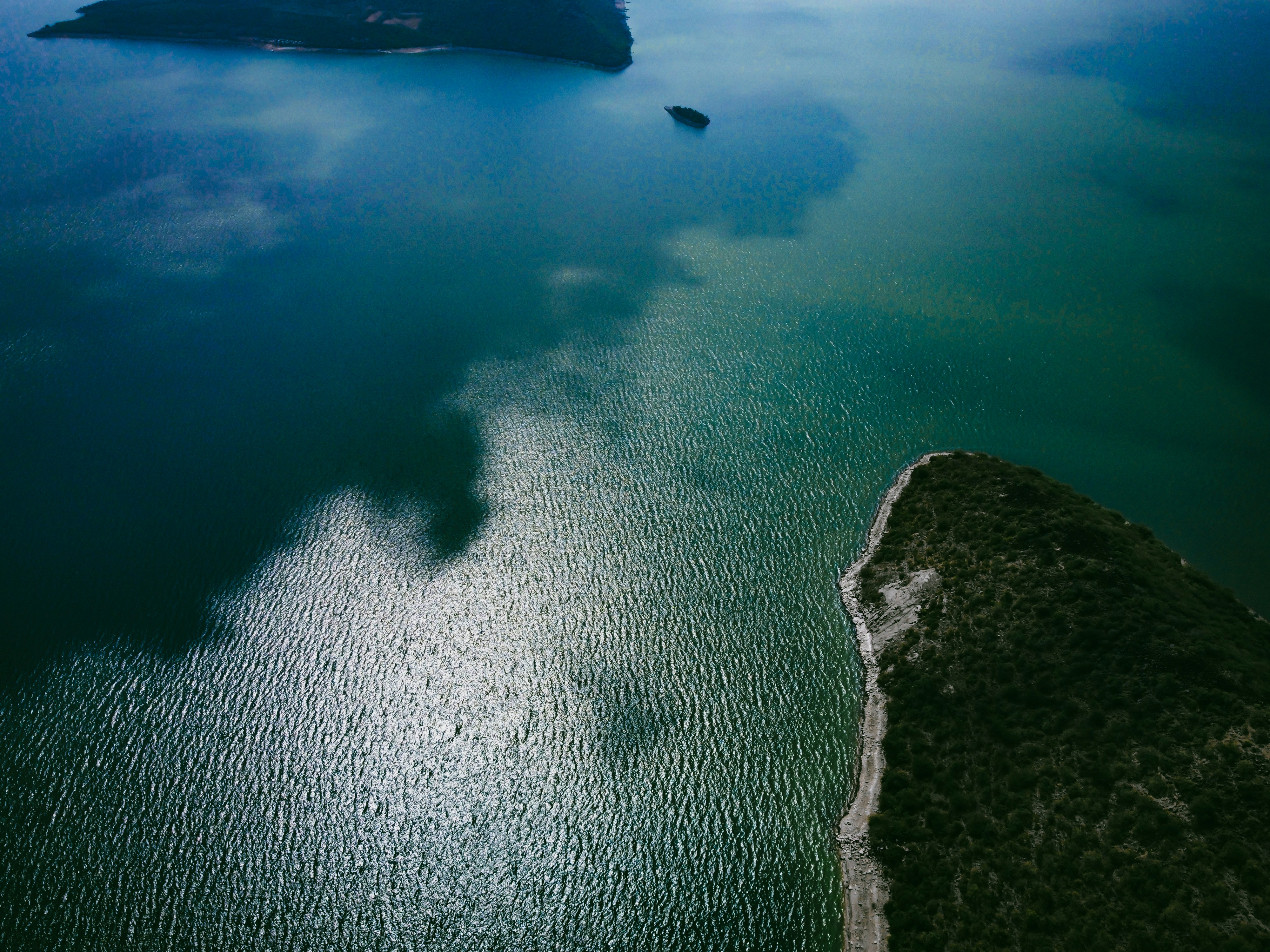 Photo by thepixelshot