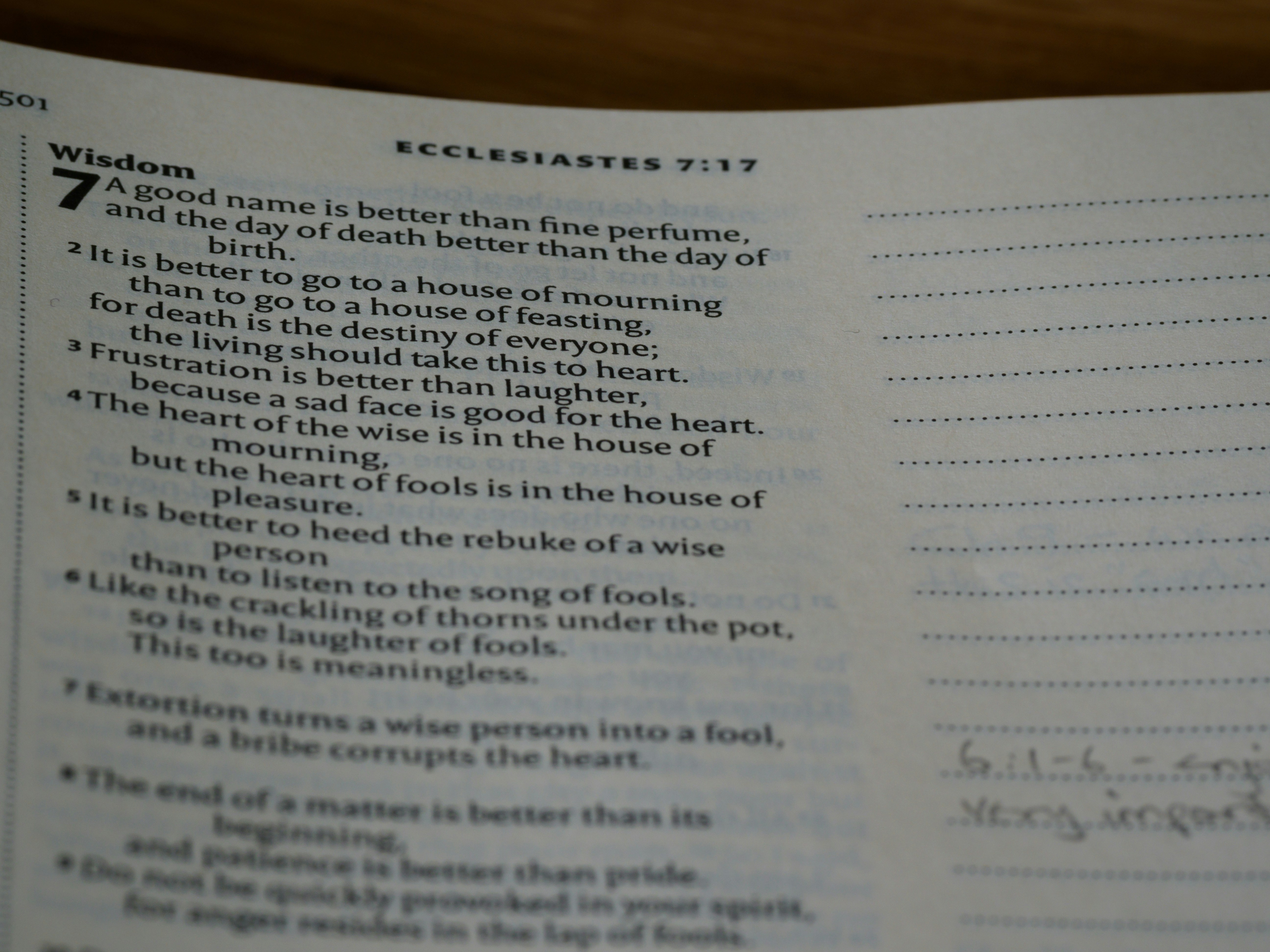 Paraphrasing High-Authority Quotes Without Losing the Original Edge