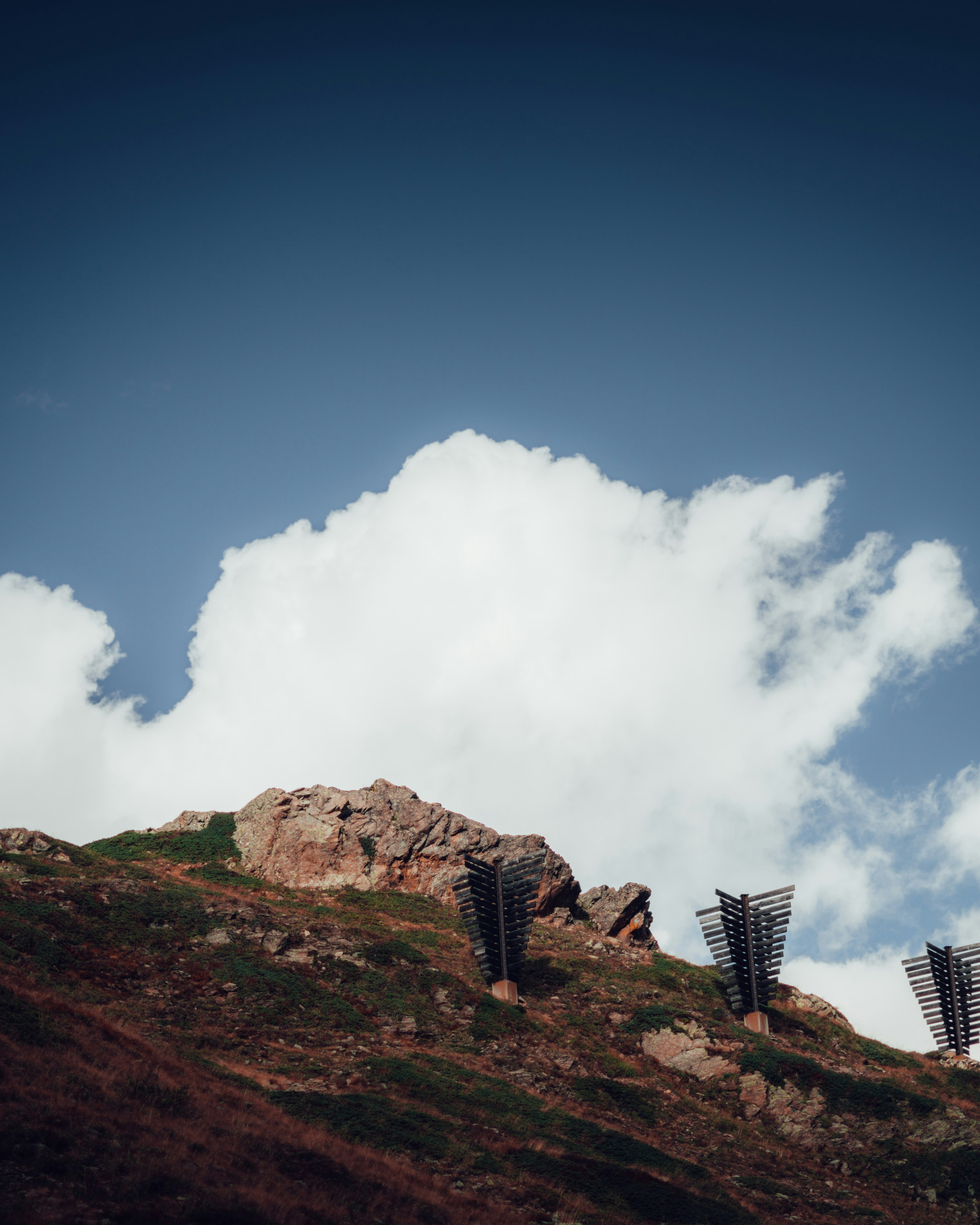 Eine große Wolke am Himmel