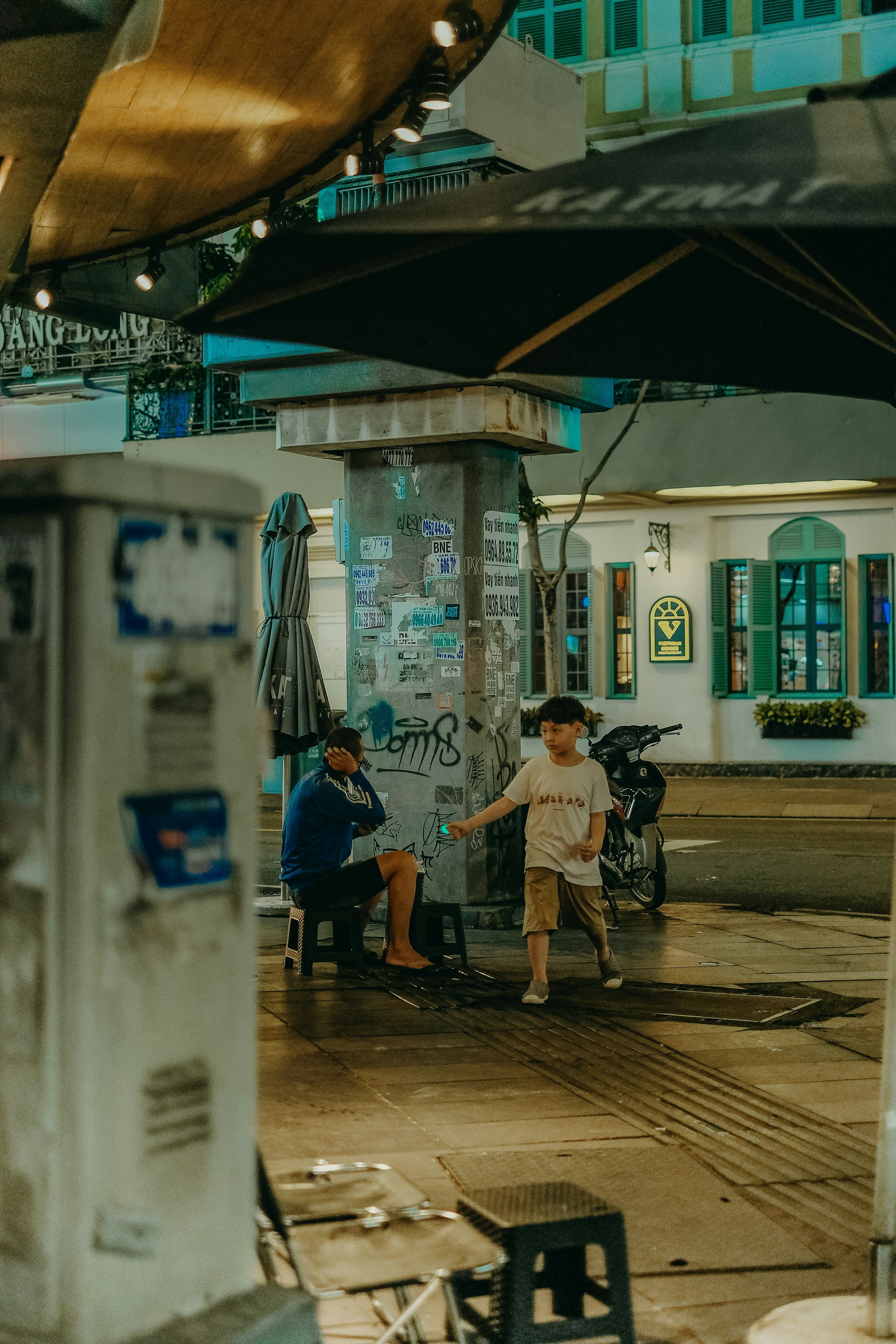 Photo by nguyentrungnguyen