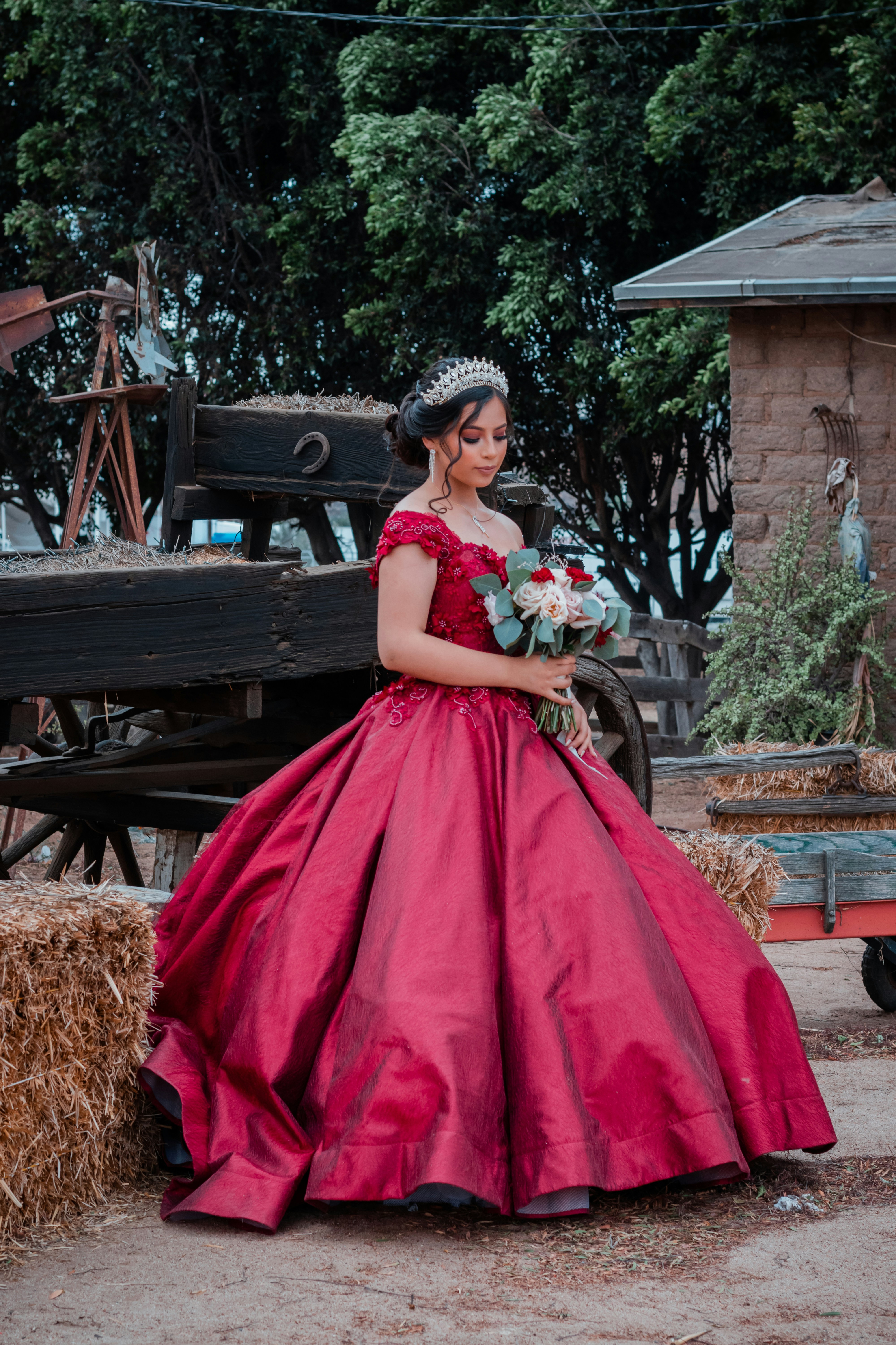 A woman in a red dress photo – Free Dress Image on Unsplash