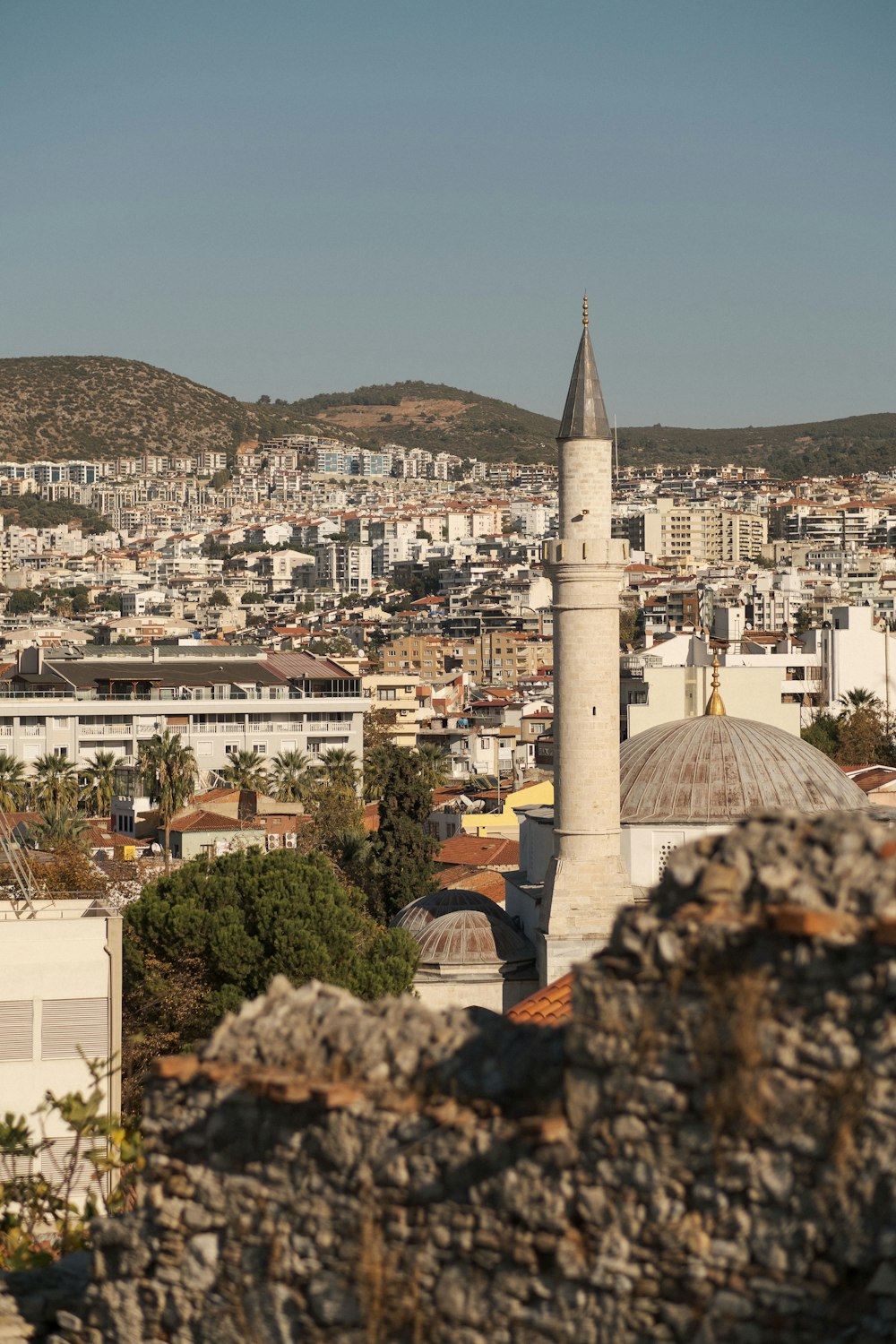 a tall tower in a city