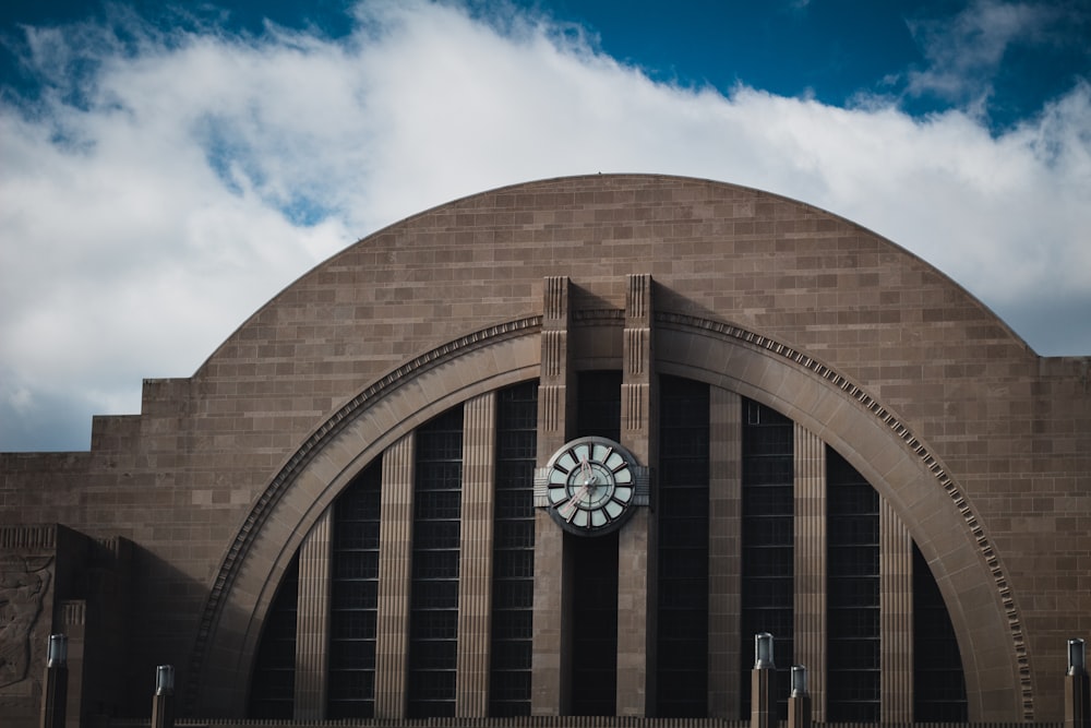 a clock on Cincinnati Museum Center at Union Terminal