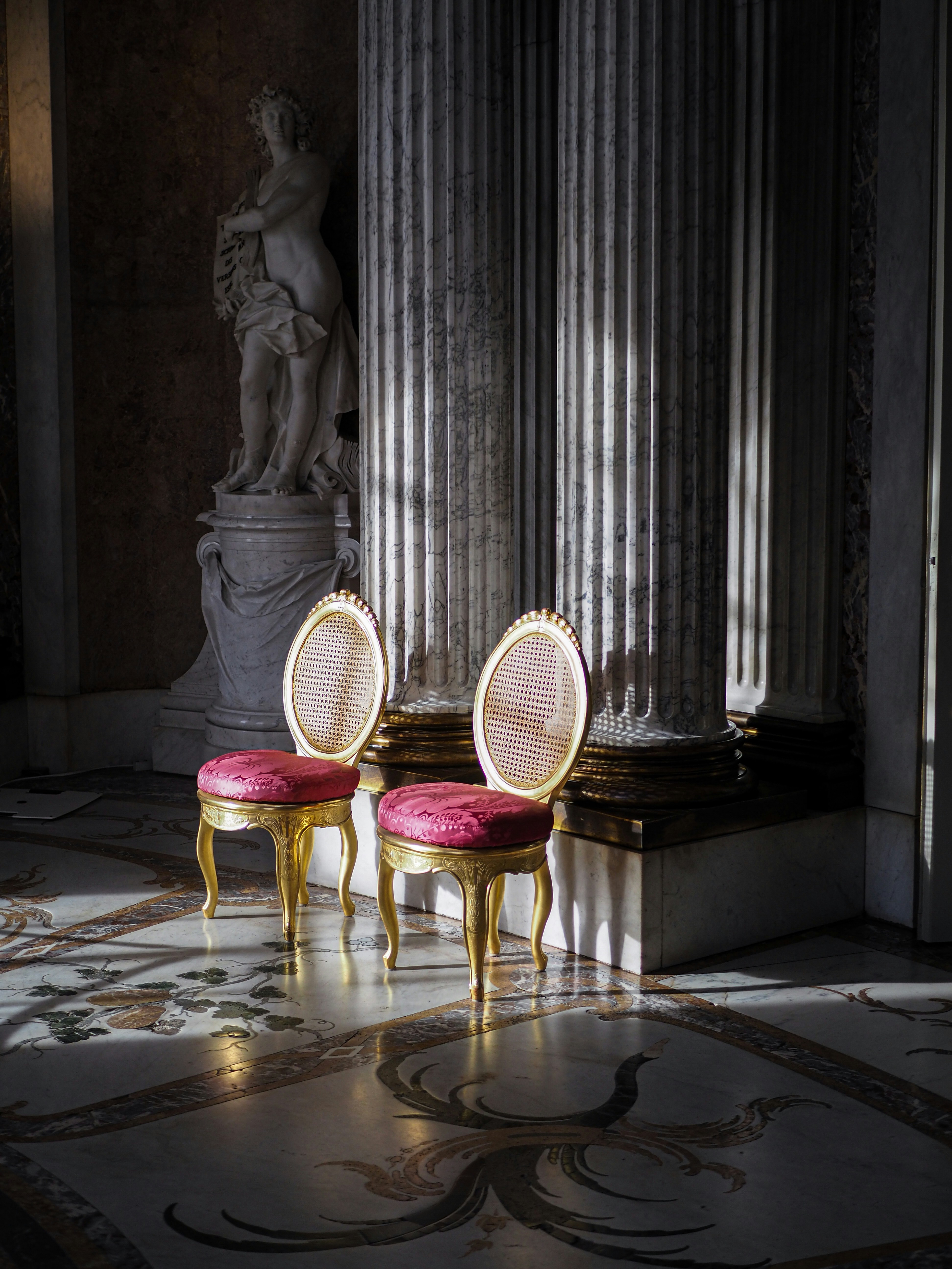 photo-1668195511031-6f8be104d9ea?ixlib=rb-4.0.3