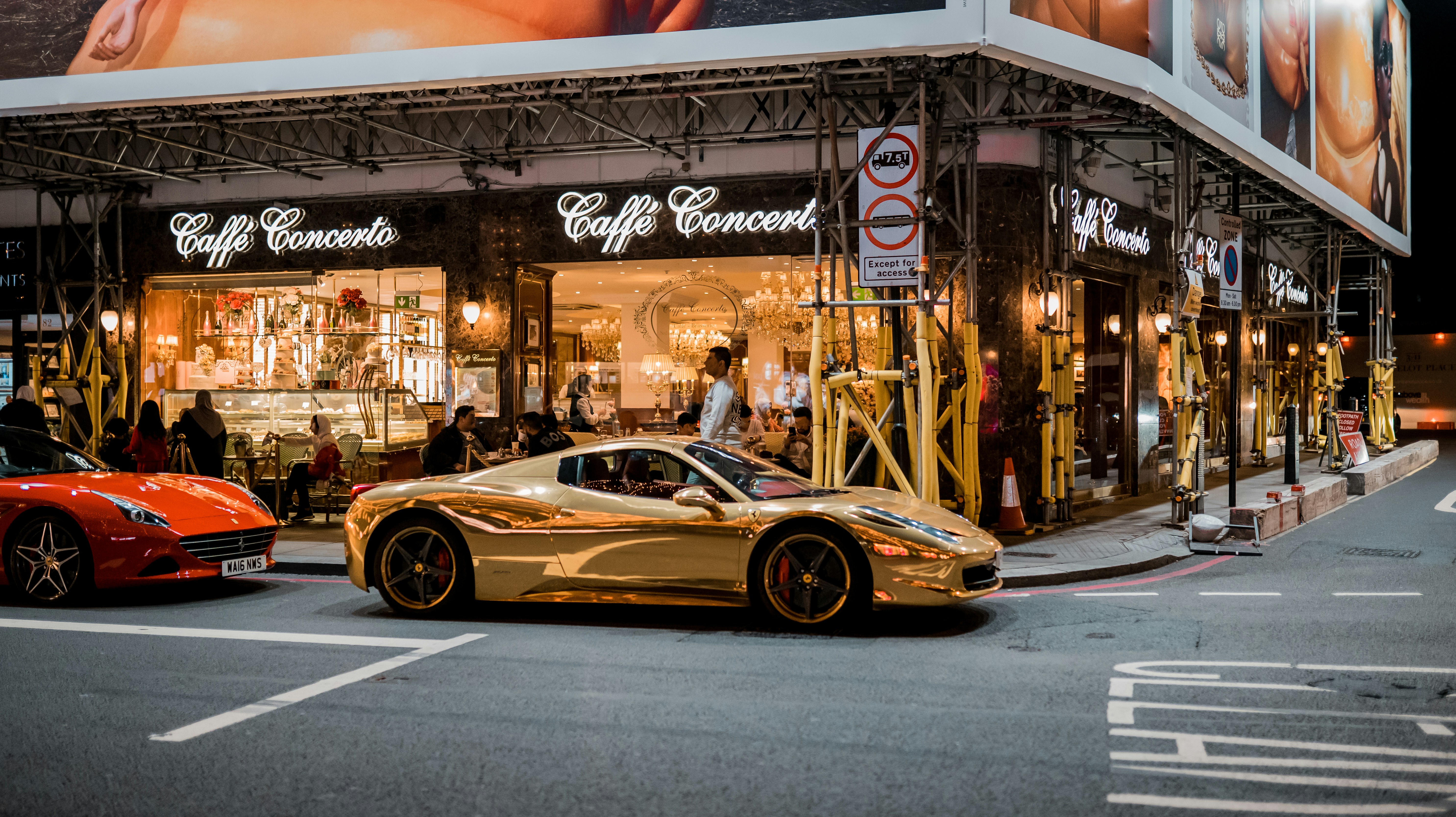 Top Secret Supra gold car, ilustrasi artikel Shine Bright: The Legendary Top Secret Gold Supra Wallpaper Collection 3