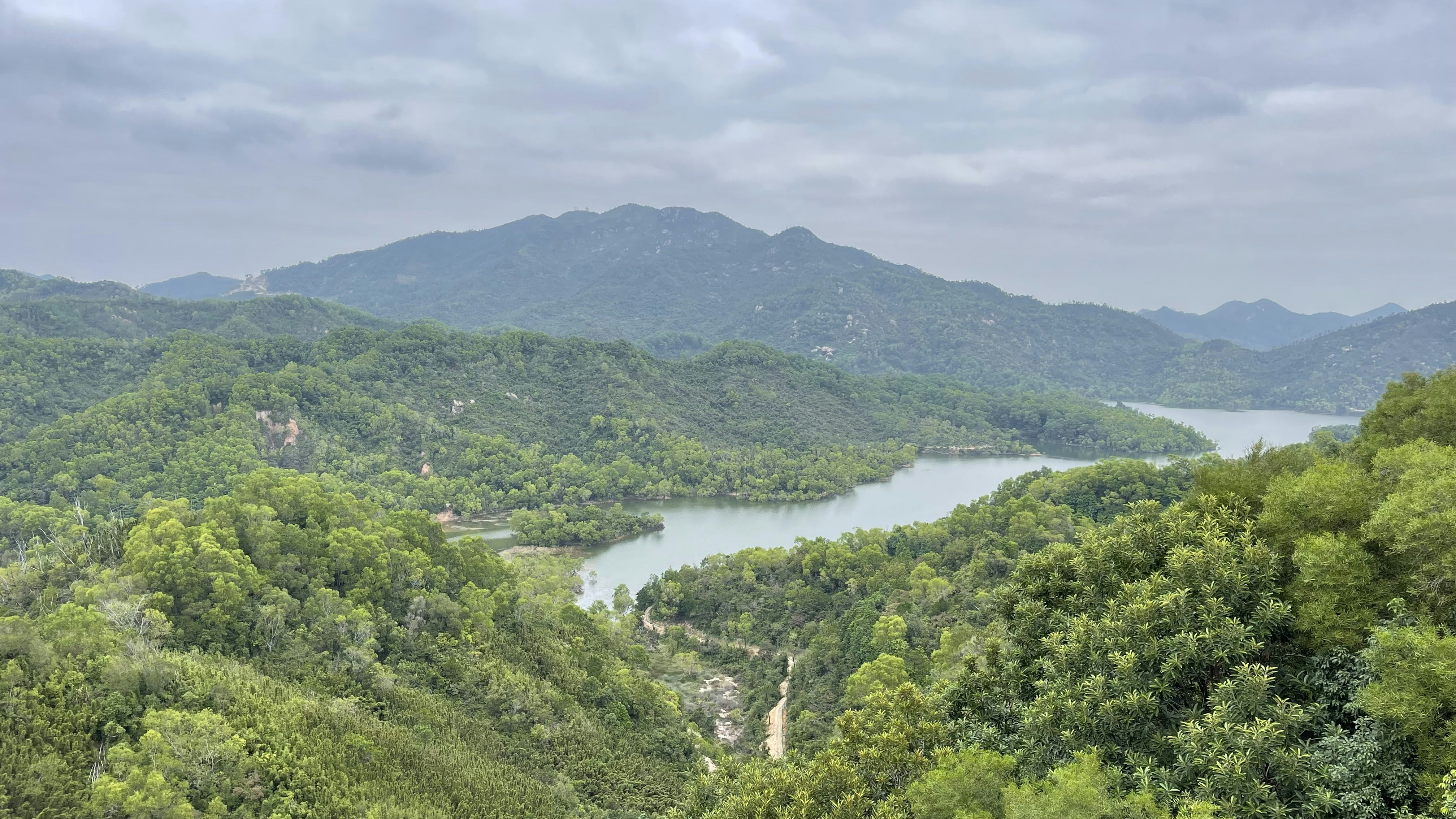 大镜山水库