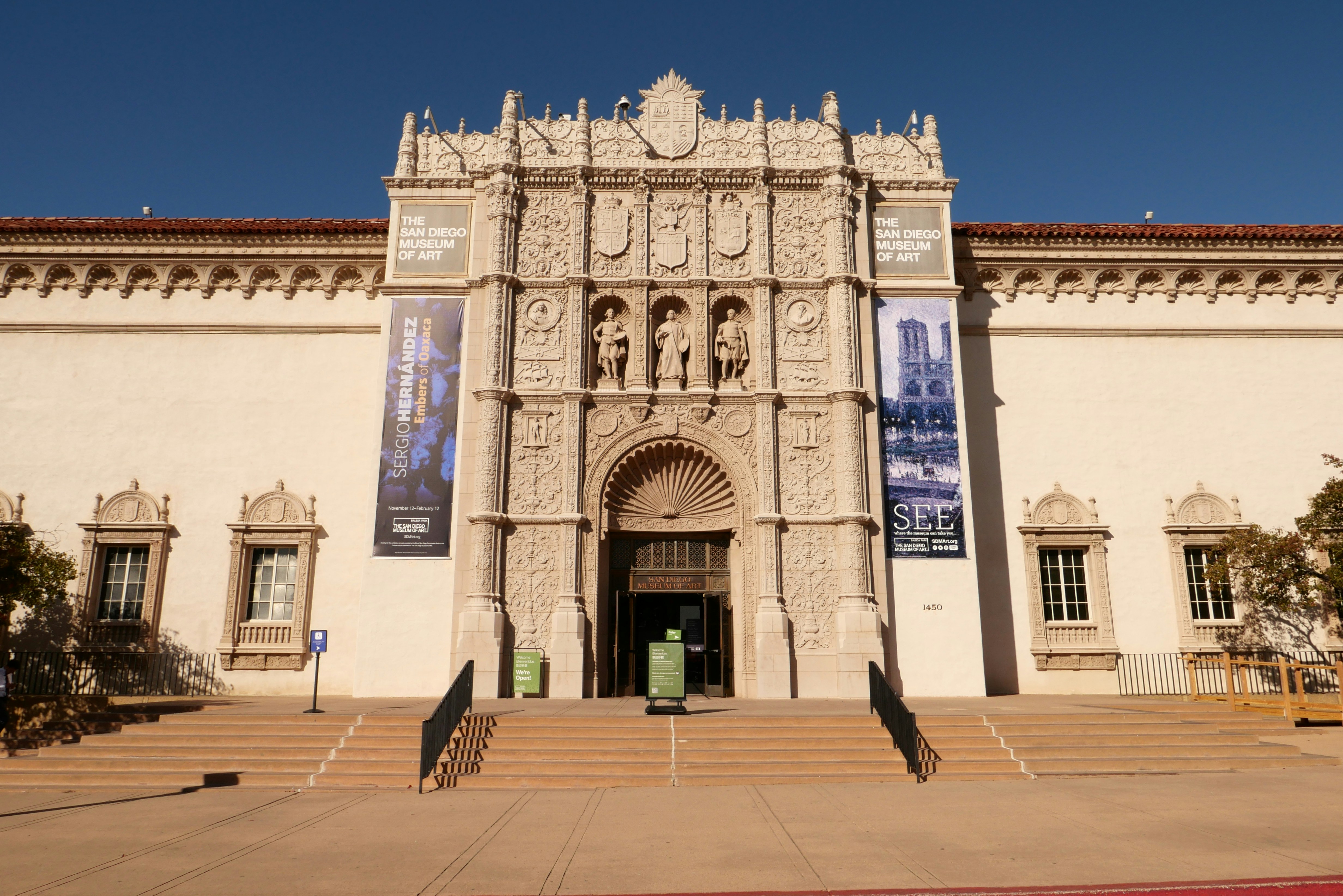 San Diego Museum of Art with a large entrance