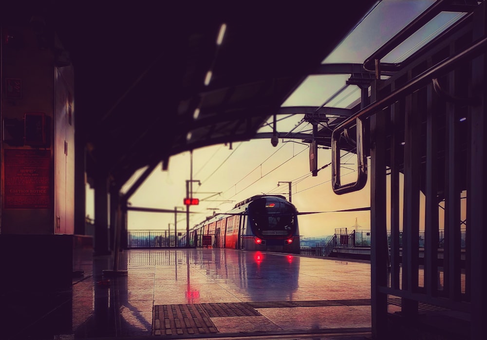 a train going through a tunnel