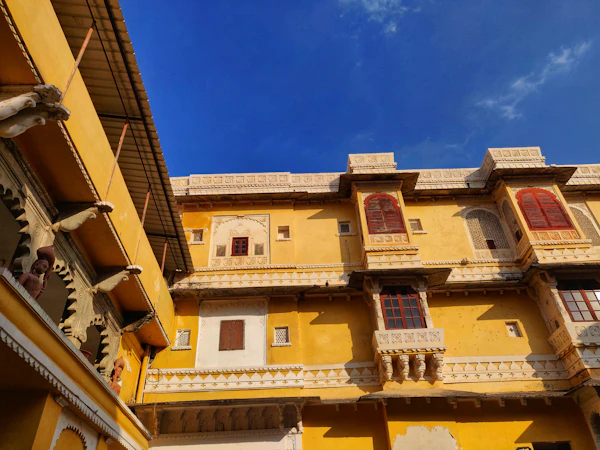 The facade of Bagore Ki Haveli with its many windows