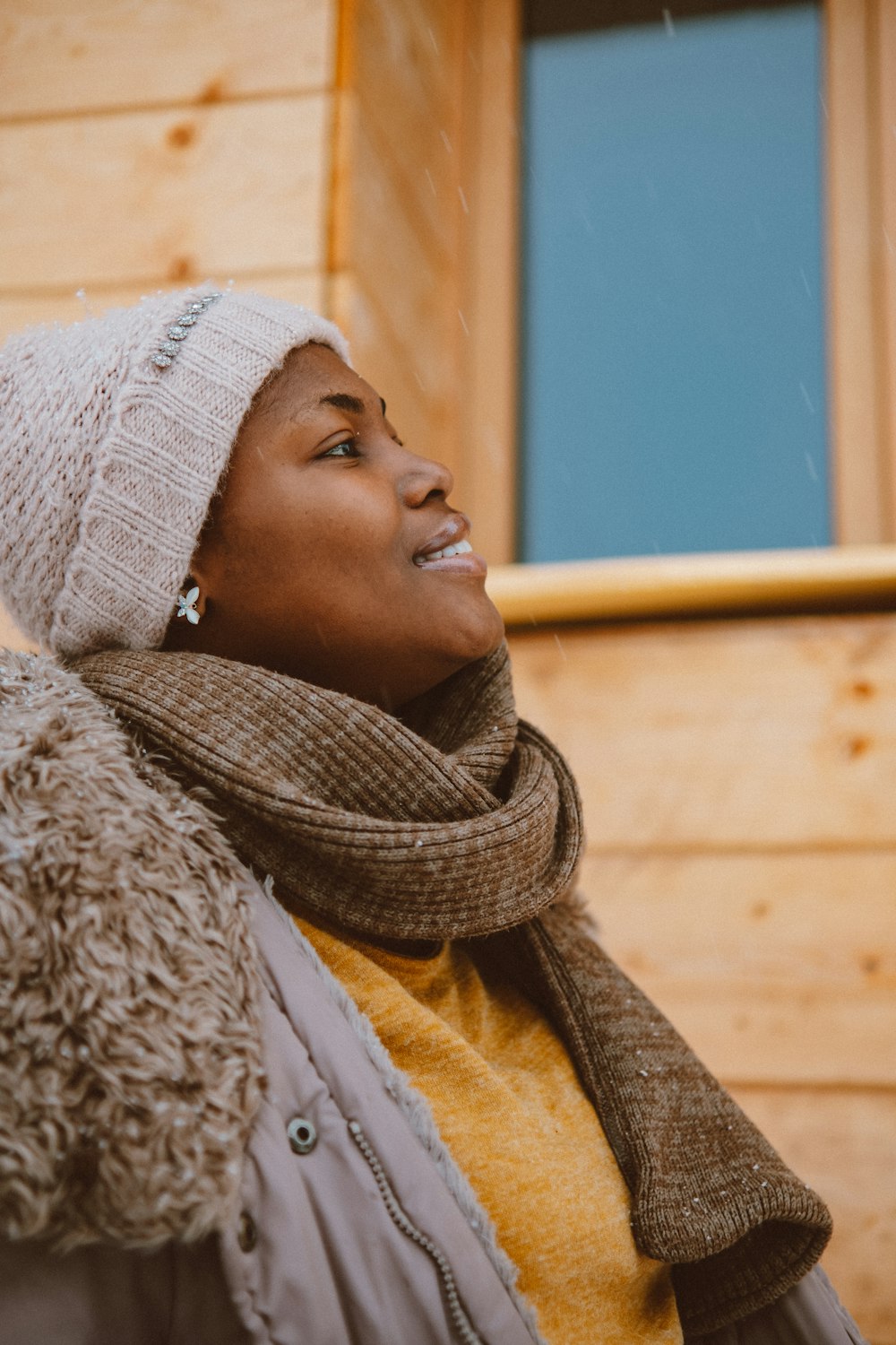 a person wearing a scarf