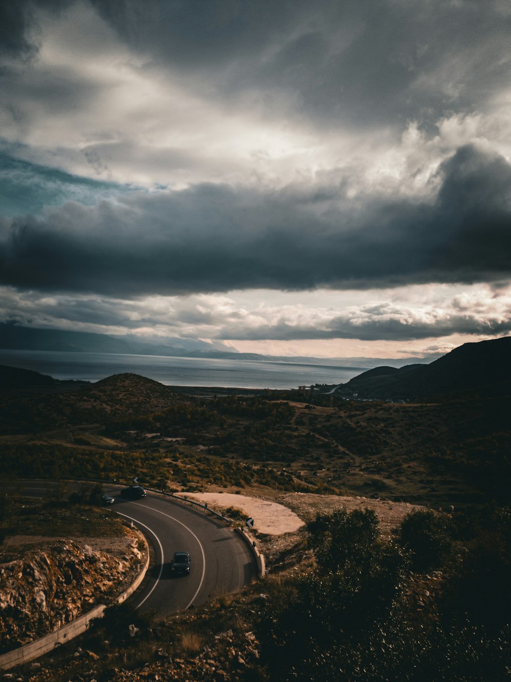 a road going through a valley