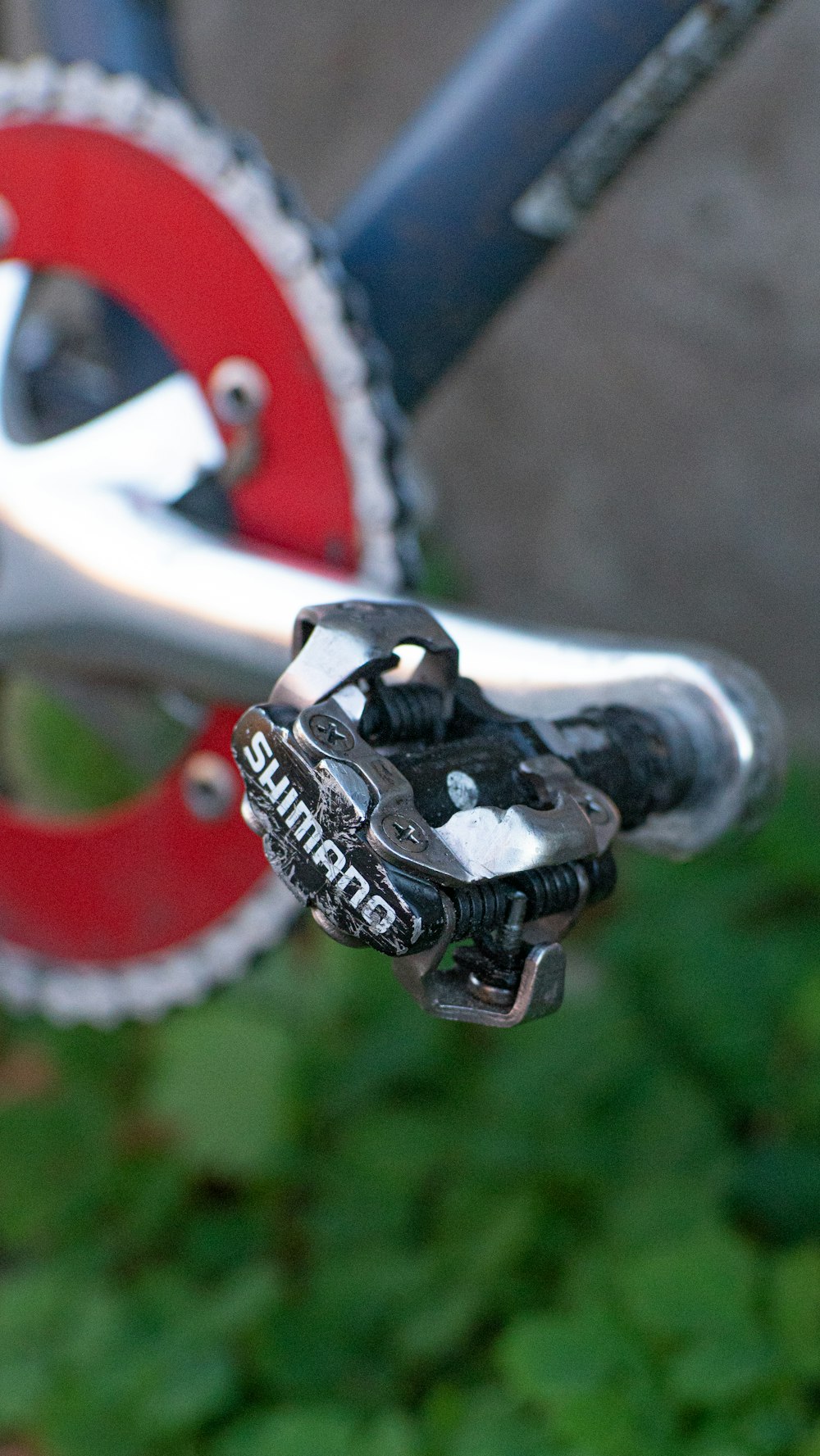 a close up of a car's handlebars