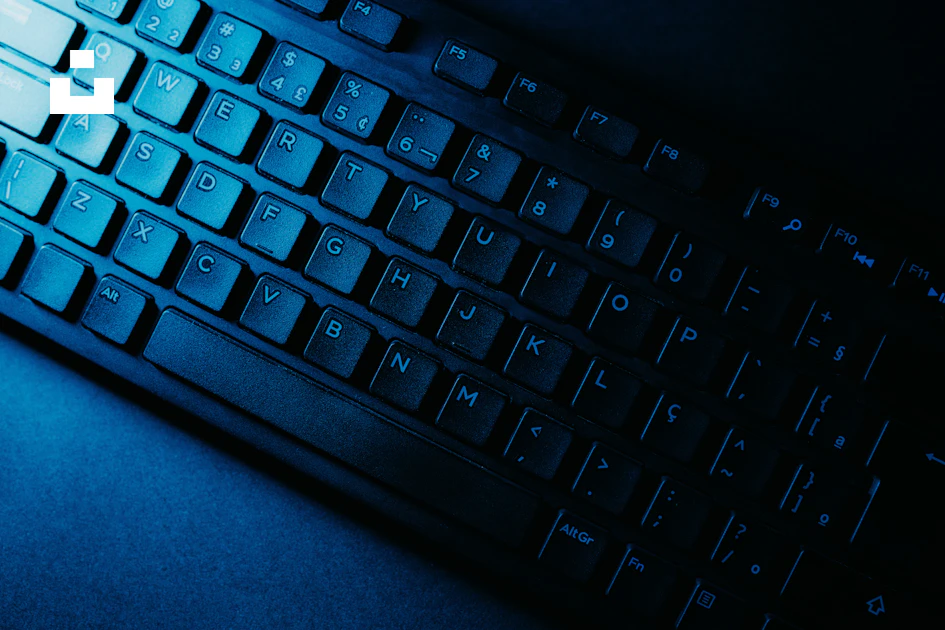 A keyboard with a keypad photo – Free Computer Image on Unsplash