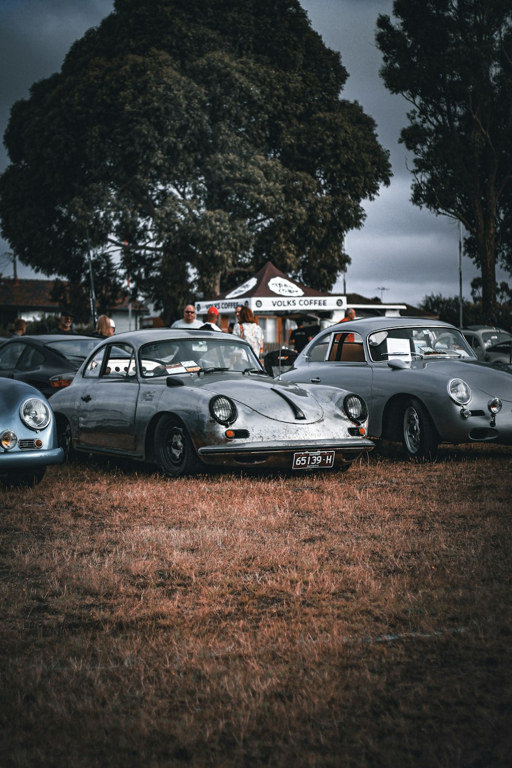 a group of cars parked in a parking lot