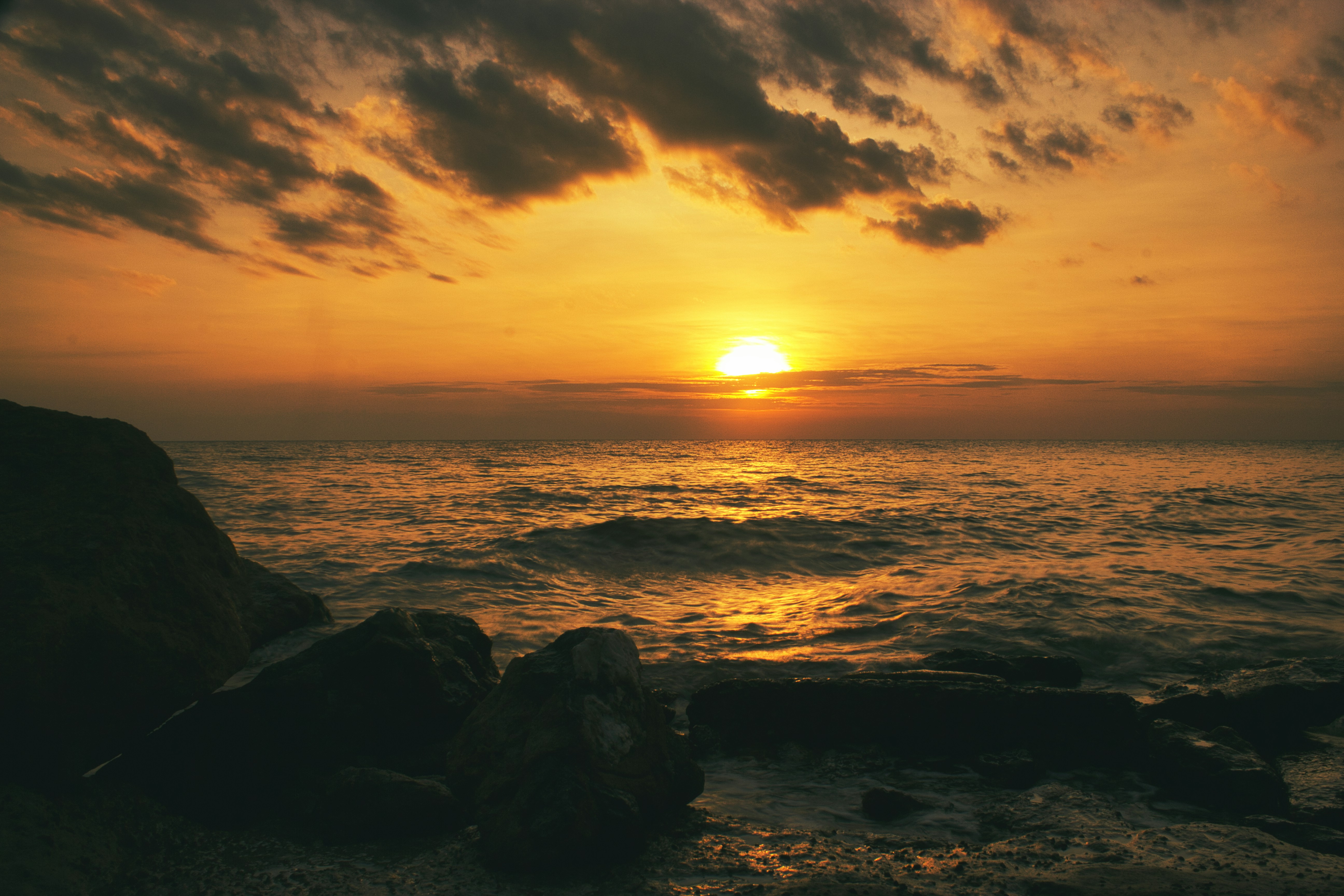Photo by mookruawan