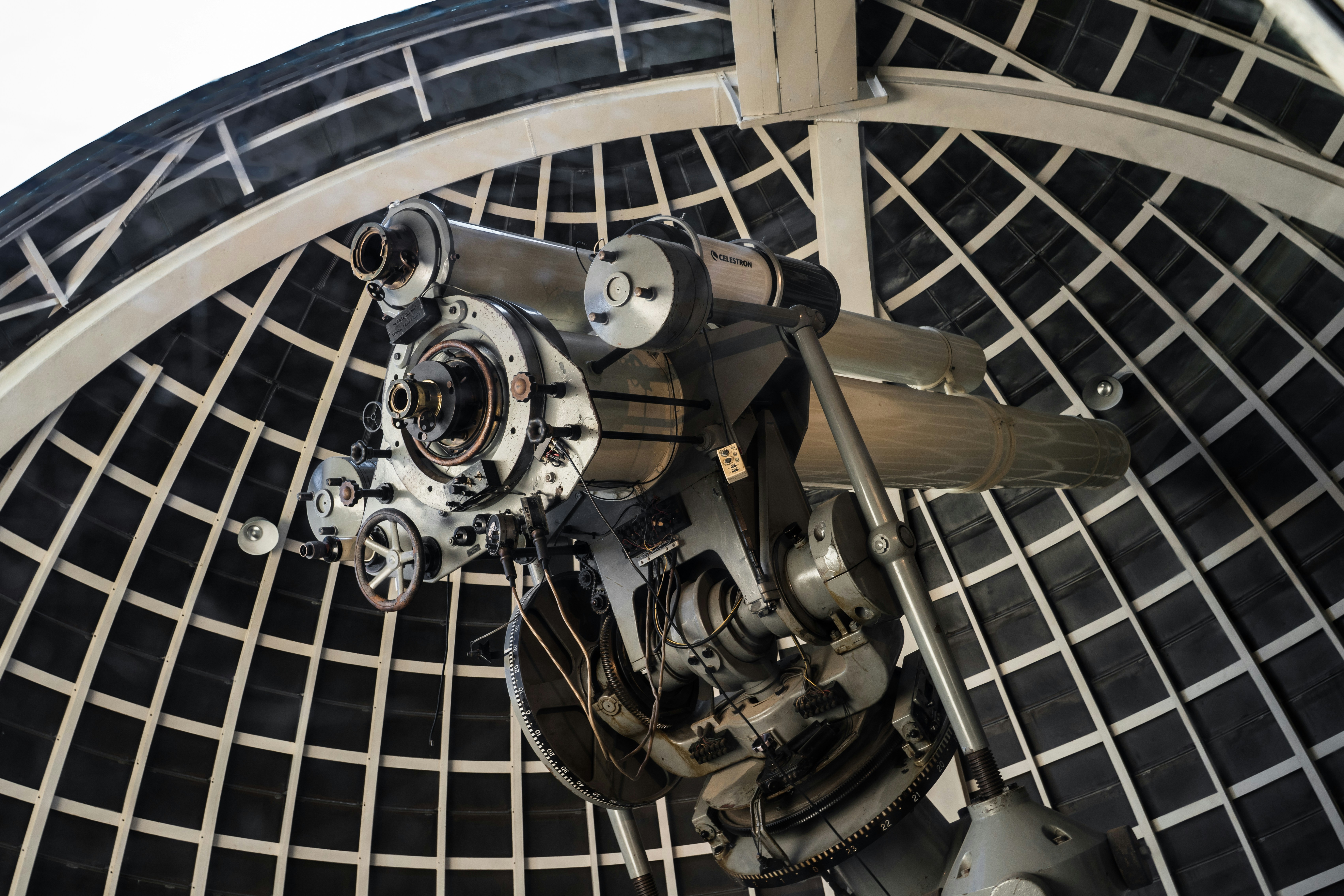 Características Básicas de un Telescopio: La Guía Esencial para Astrónomos