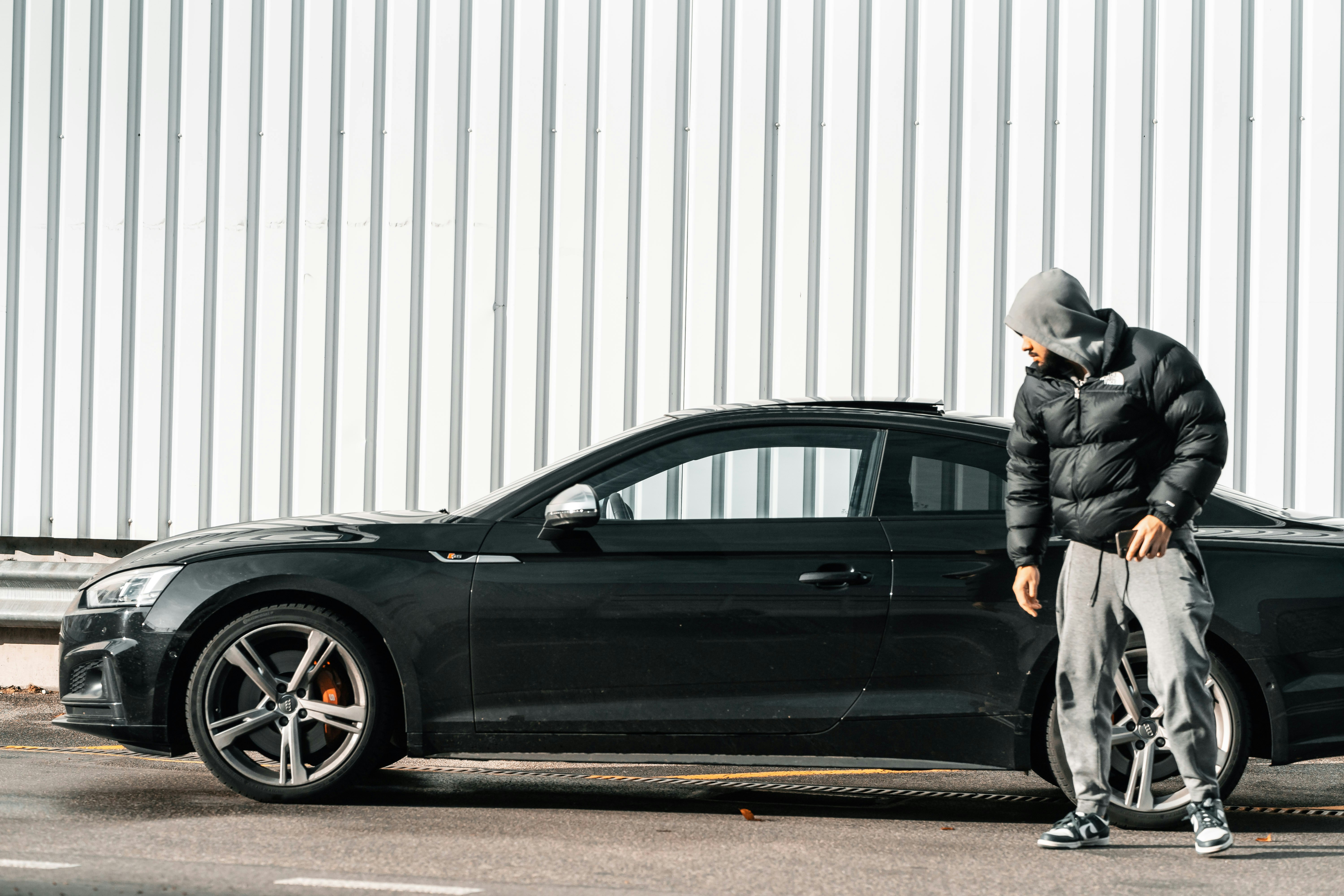 Navigating Car Advert Red Flags: Key Insights — CarVouch used car guide