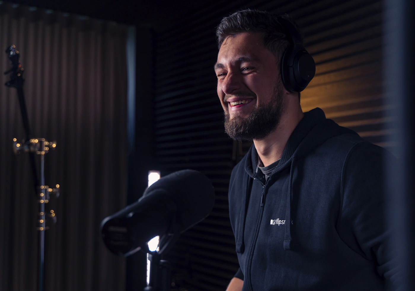 Artista invitado en el estudio de Nébula