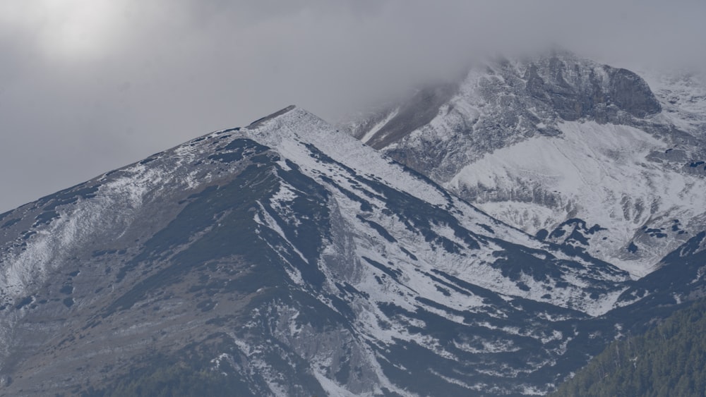 a snowy mountain range