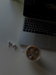 لابتوب خفيف الوزن