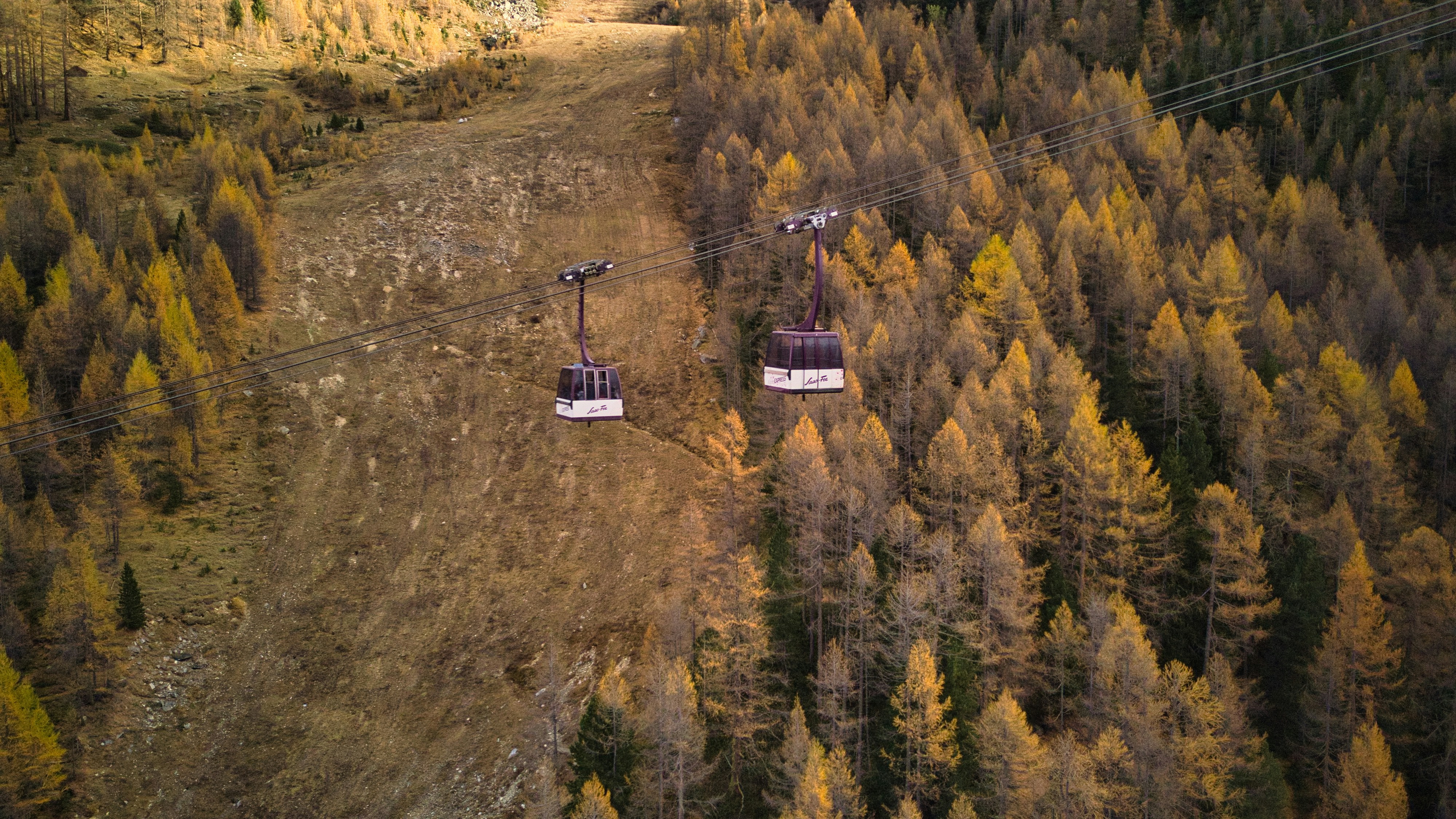 Saas-Fee Skiing 2026: The Better Zermatt Alternative