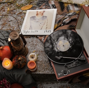 a picture frame and some fruit