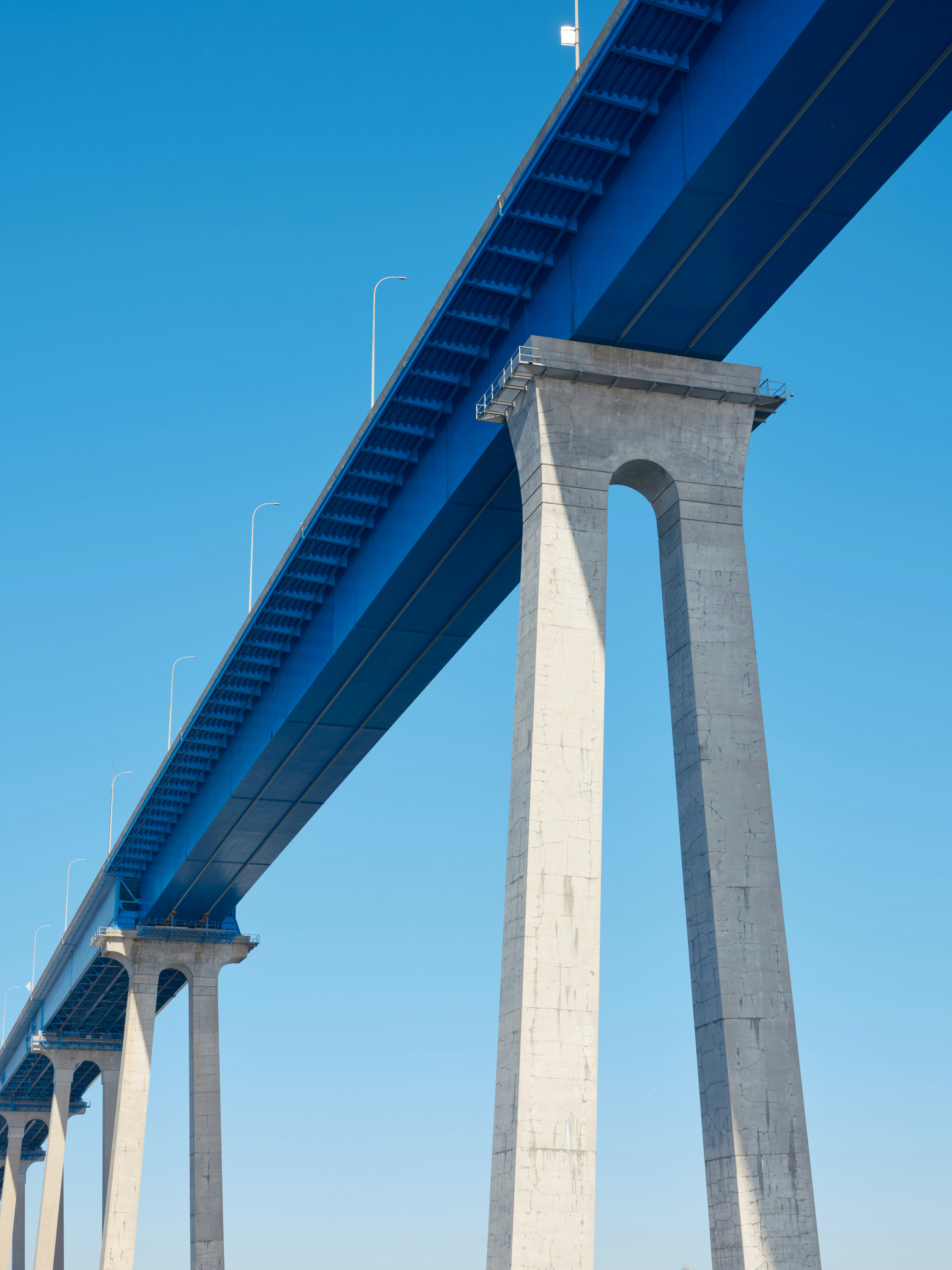 A close-up of a bridge photo – Free San diego Image on Unsplash