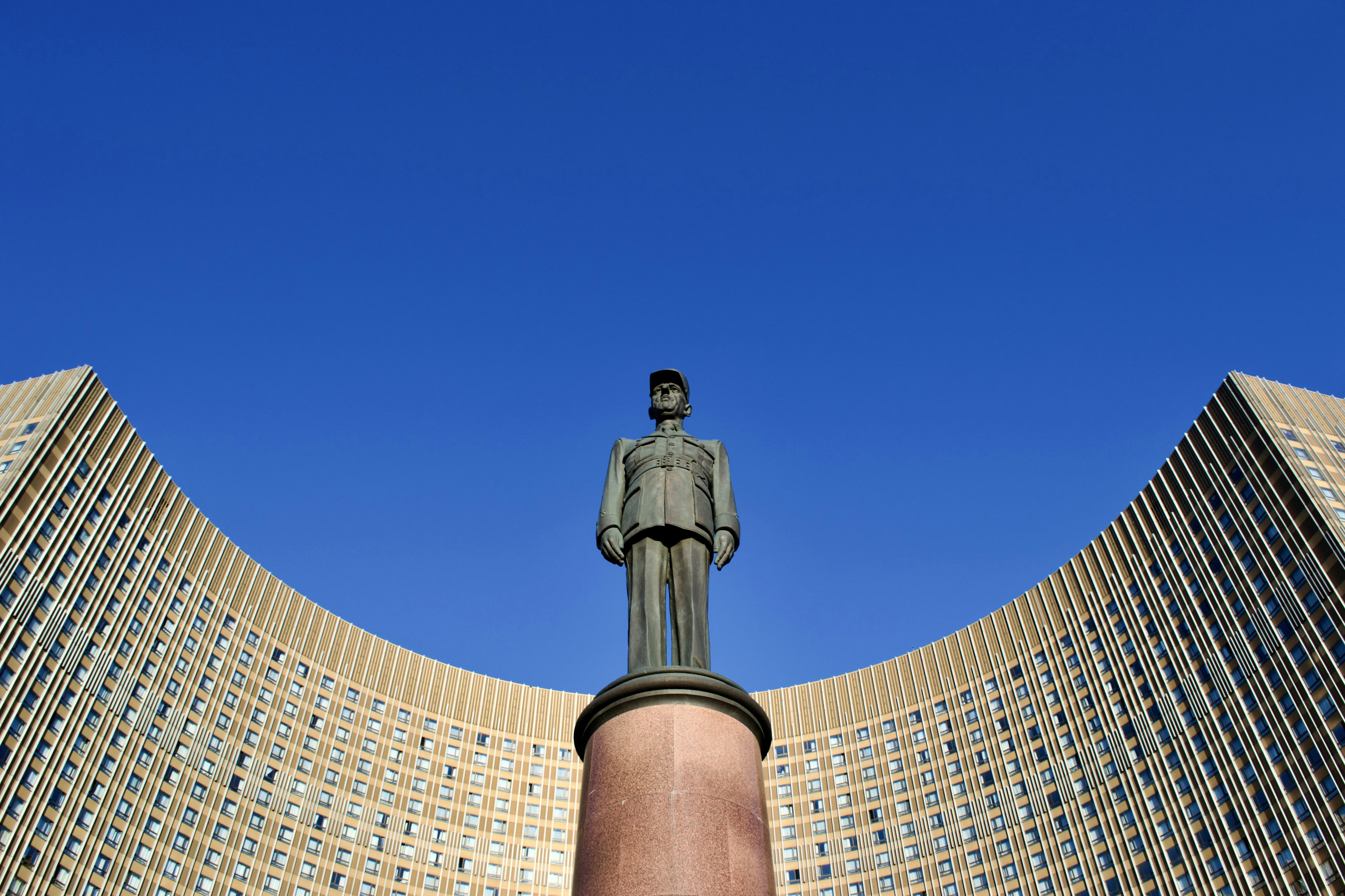 Russia Recedes as Middle East Crisis Dominates