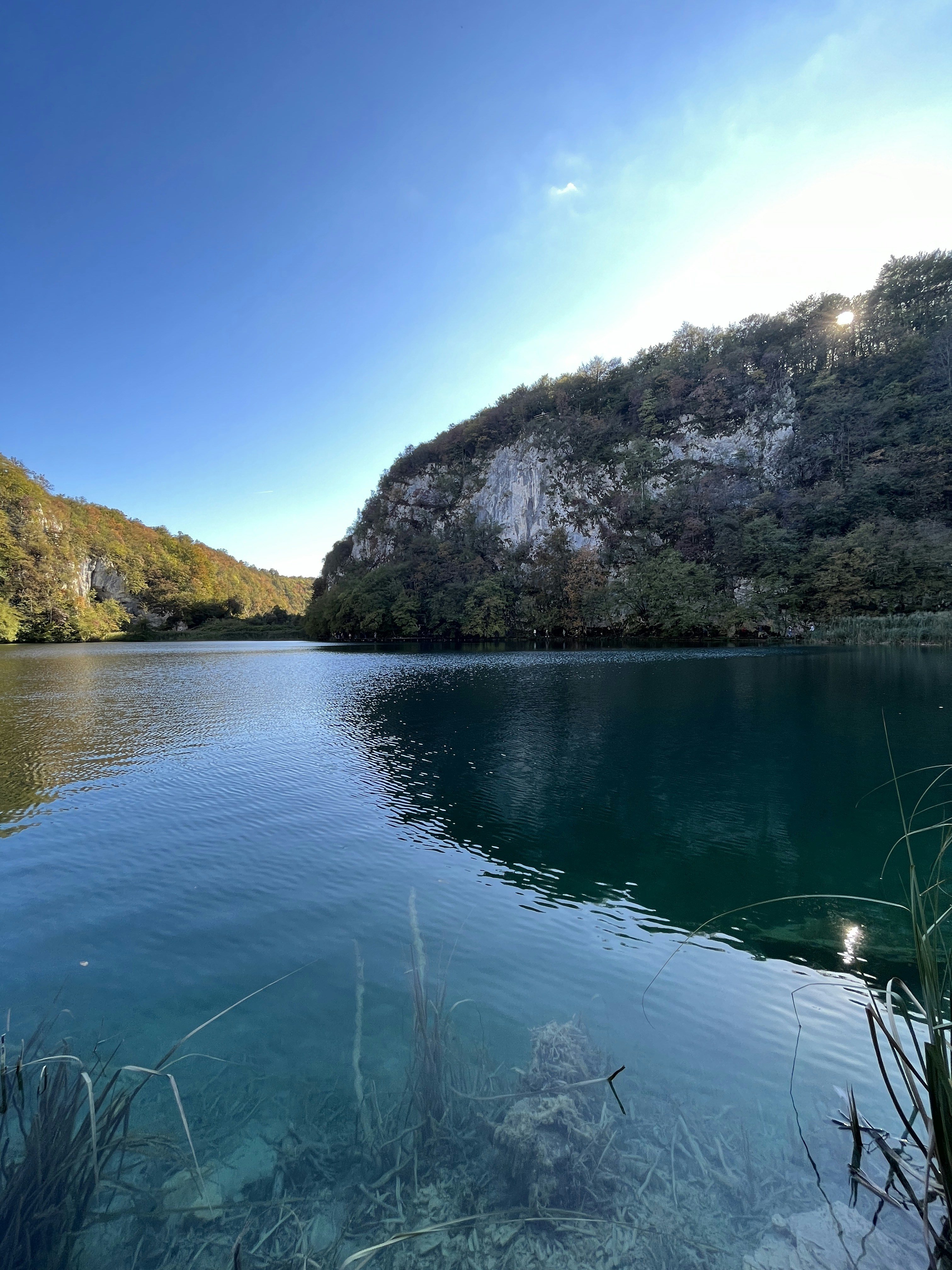 Living in Lake Travis vs Lake Austin