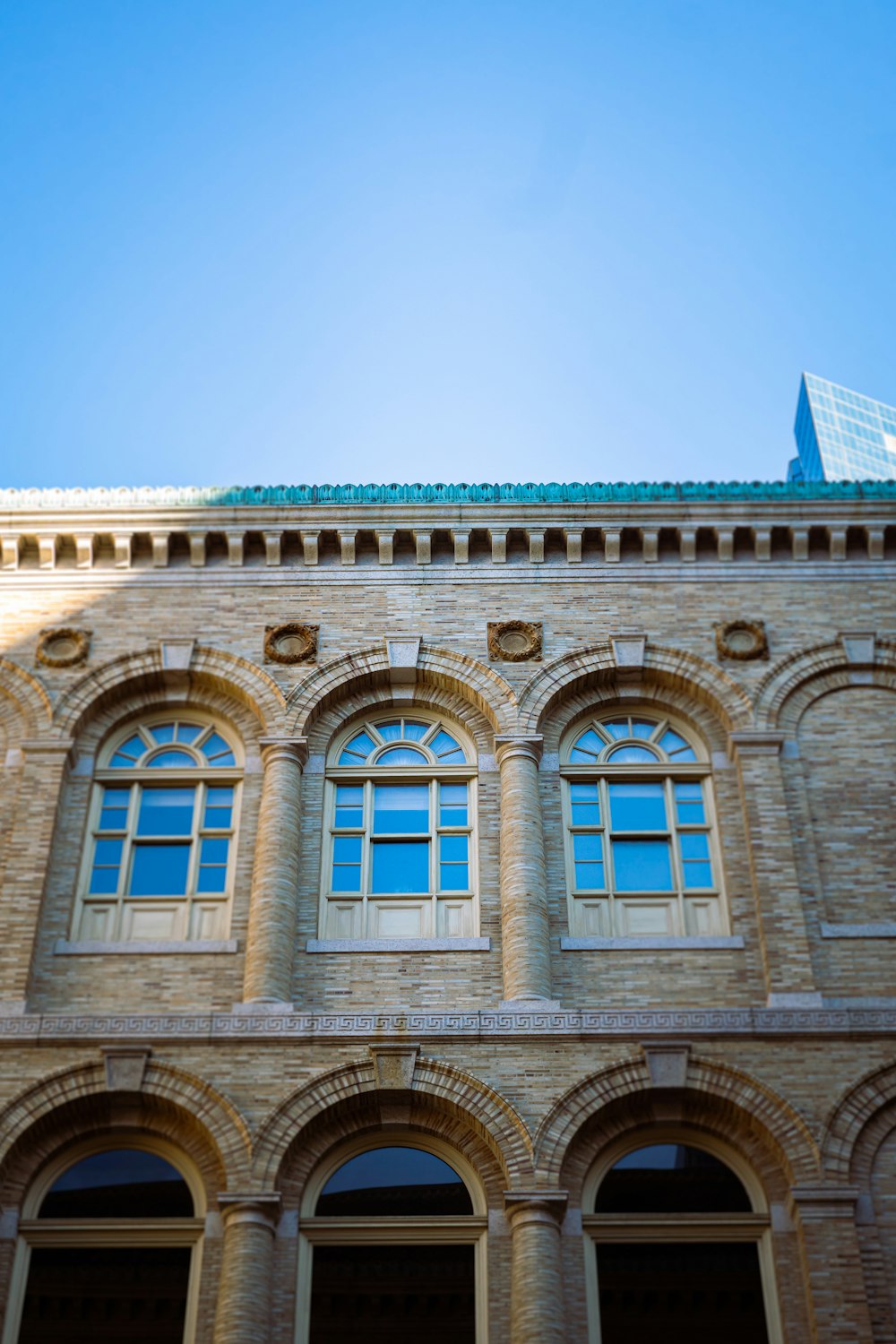 a building with many windows