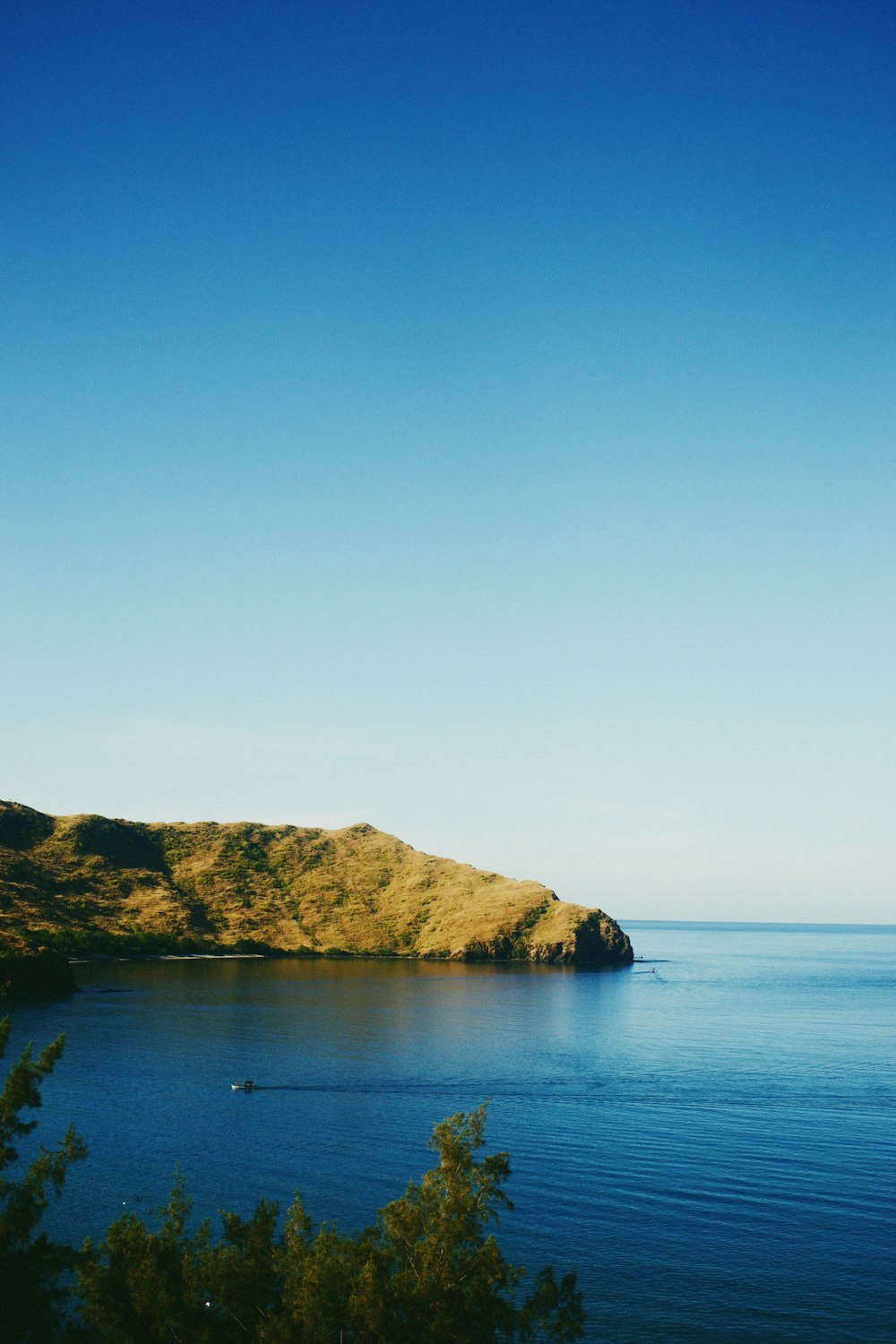 a small island in the middle of the ocean