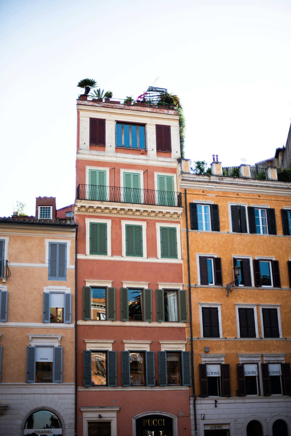 a building with many windows