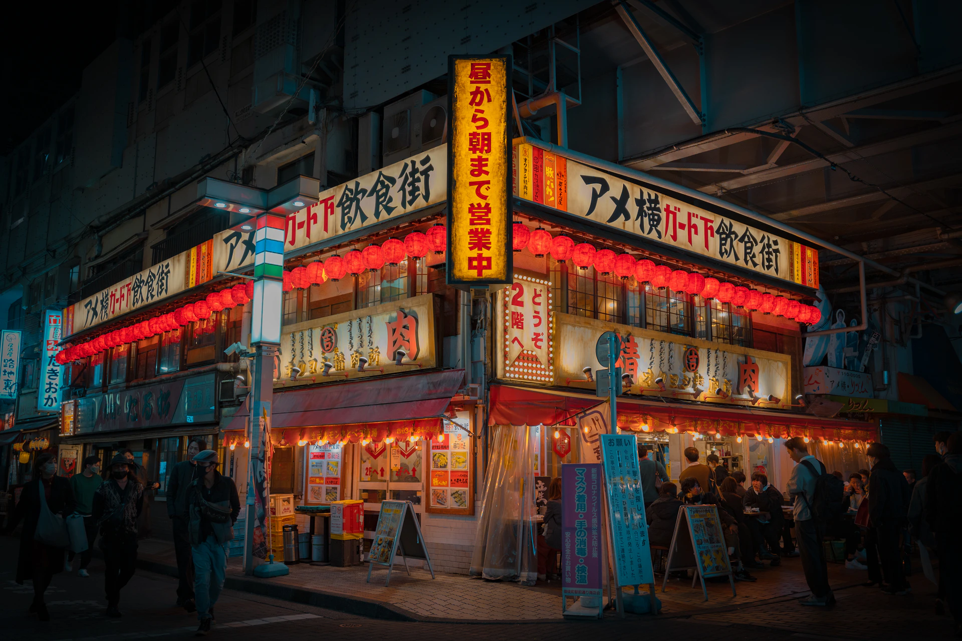 A vibrant AI-generated reel showcasing a bustling restaurant scene with mouth-watering dishes being served.