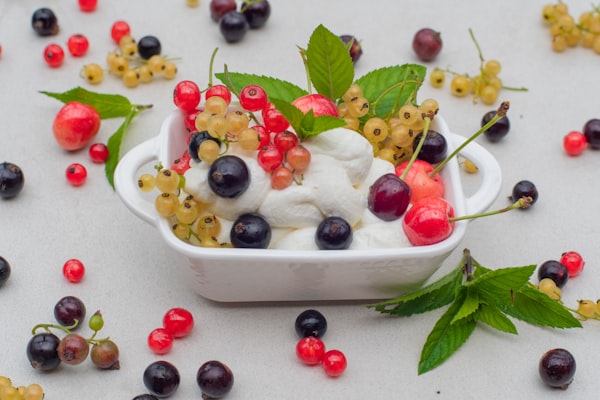 Keto Yoghurt Bowl met Bessen