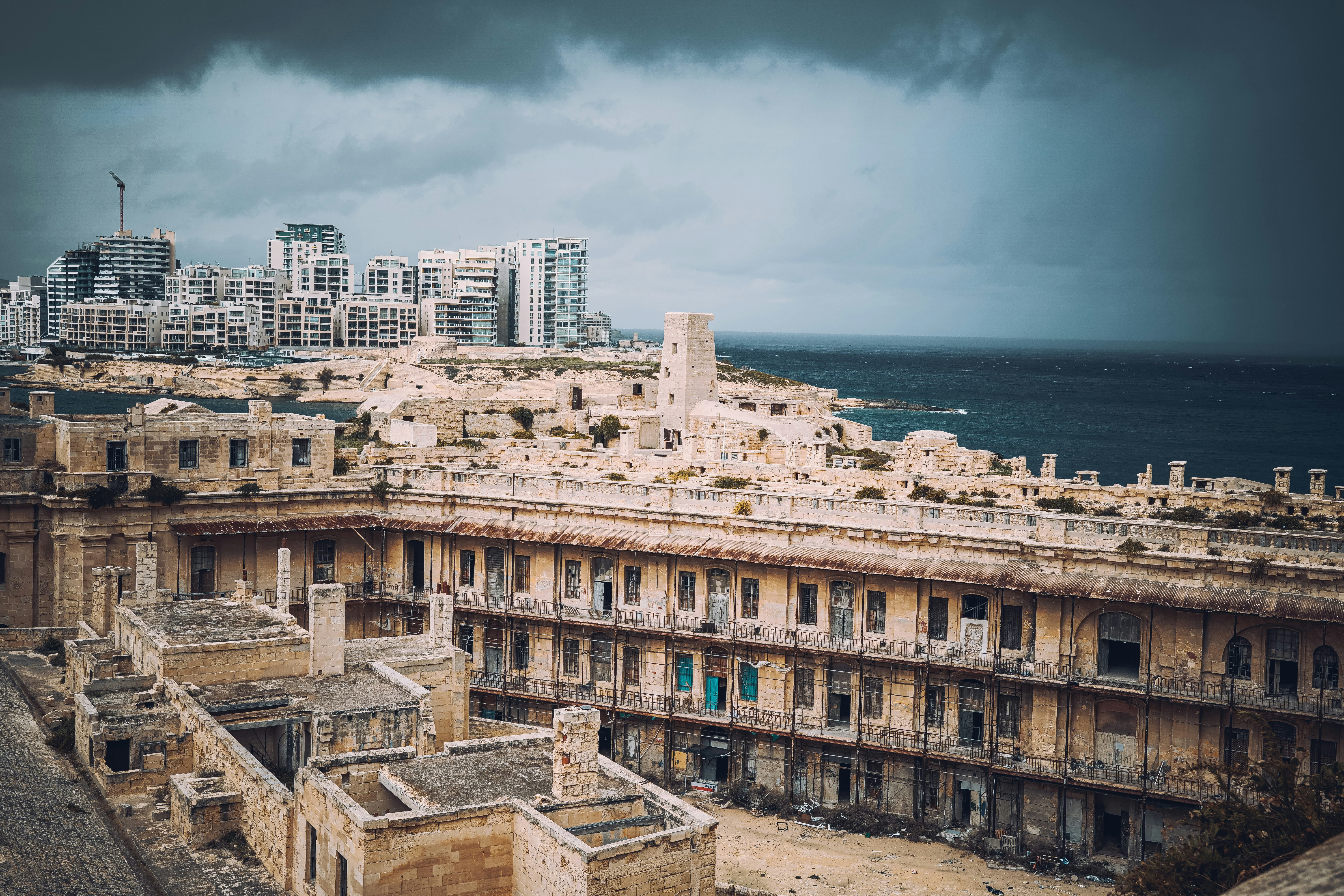 a city with many buildings