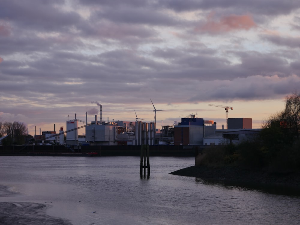 a body of water with buildings along it