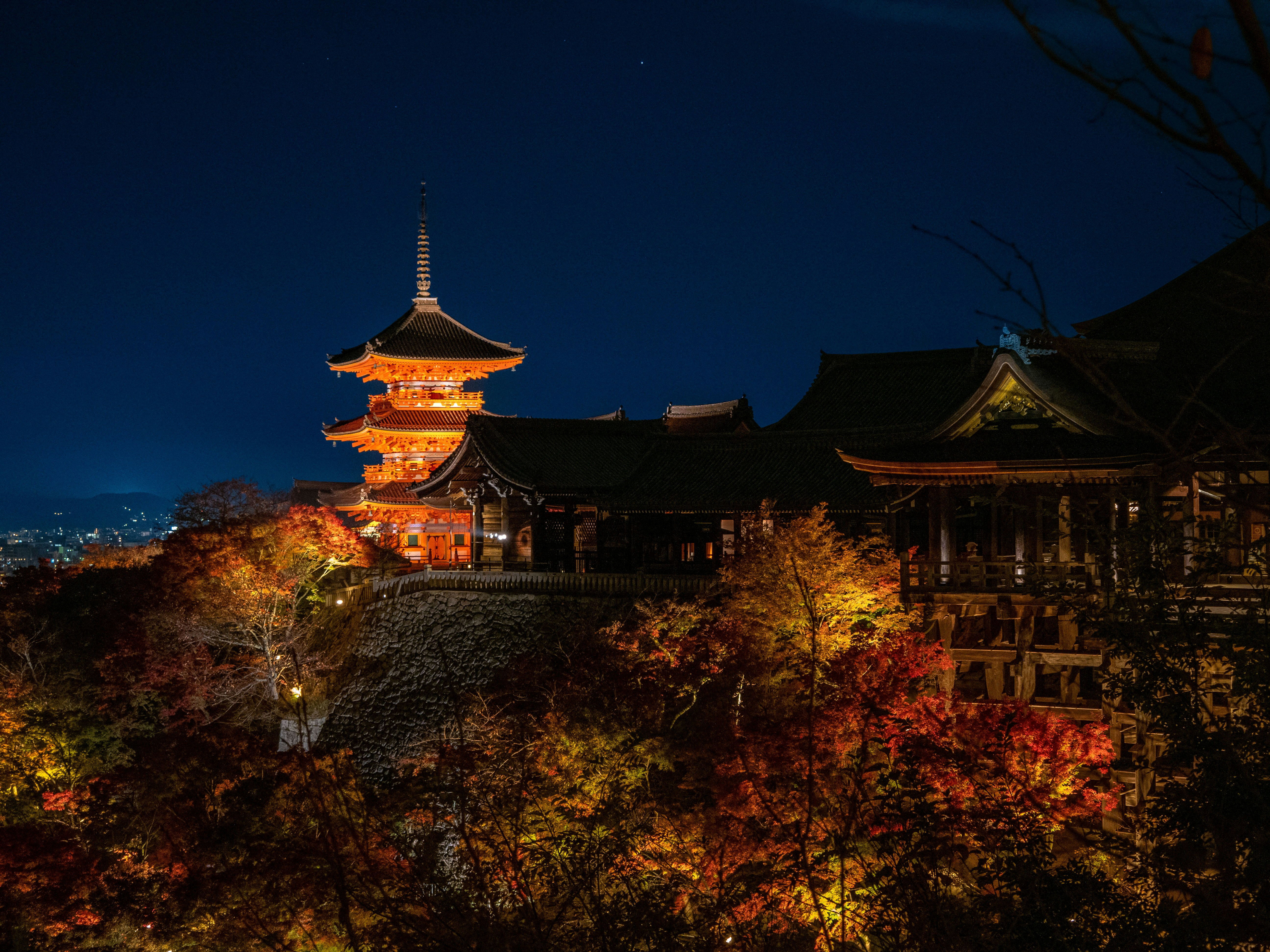 Kiyomizu-dera with a tower, 