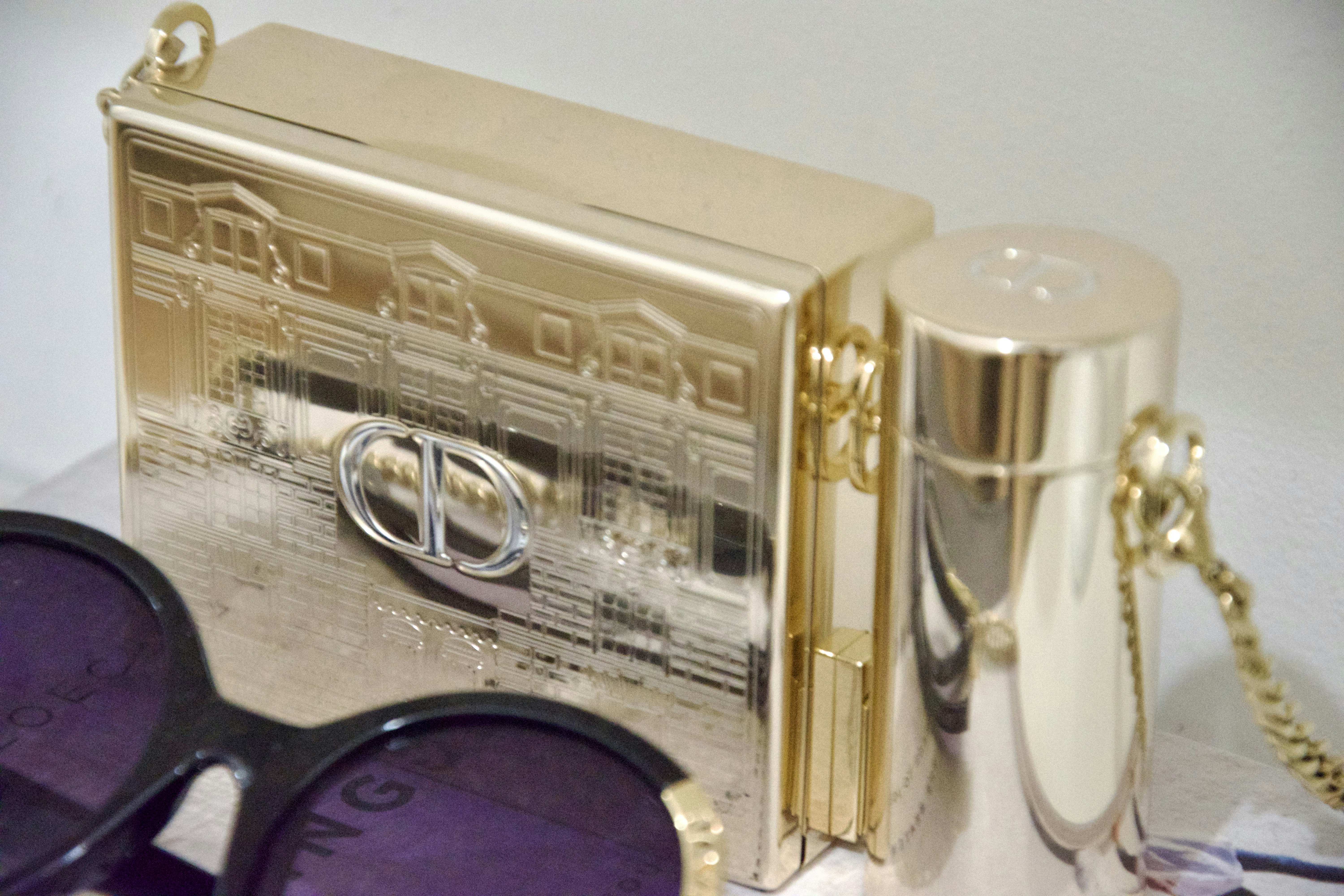 Vintage glamour display