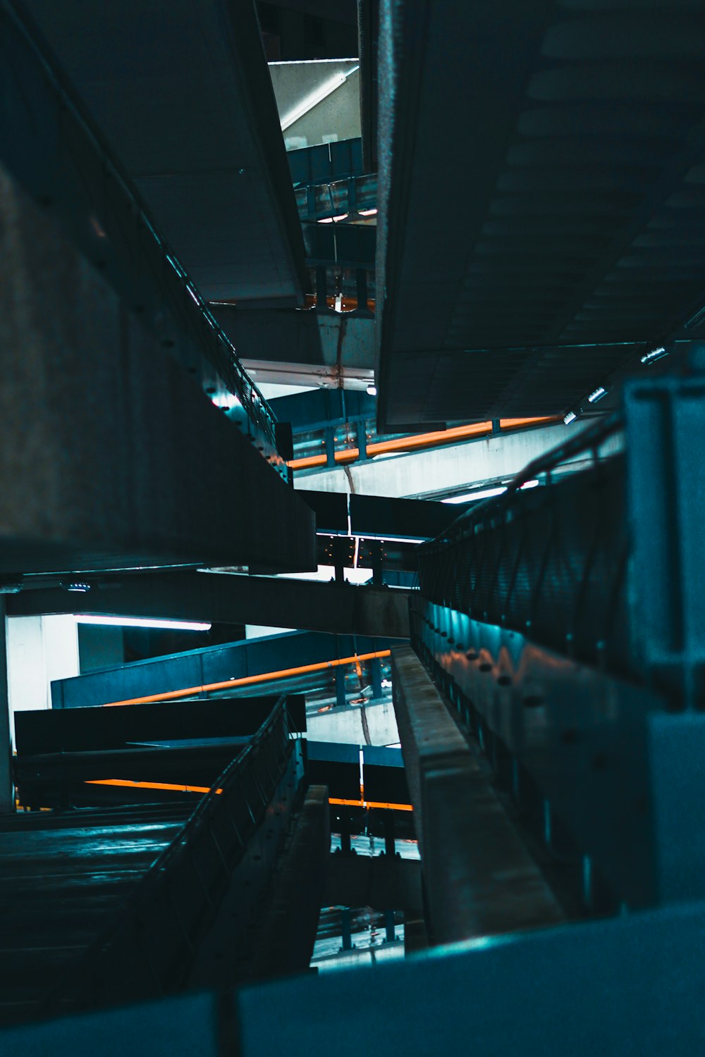 a train going through a tunnel