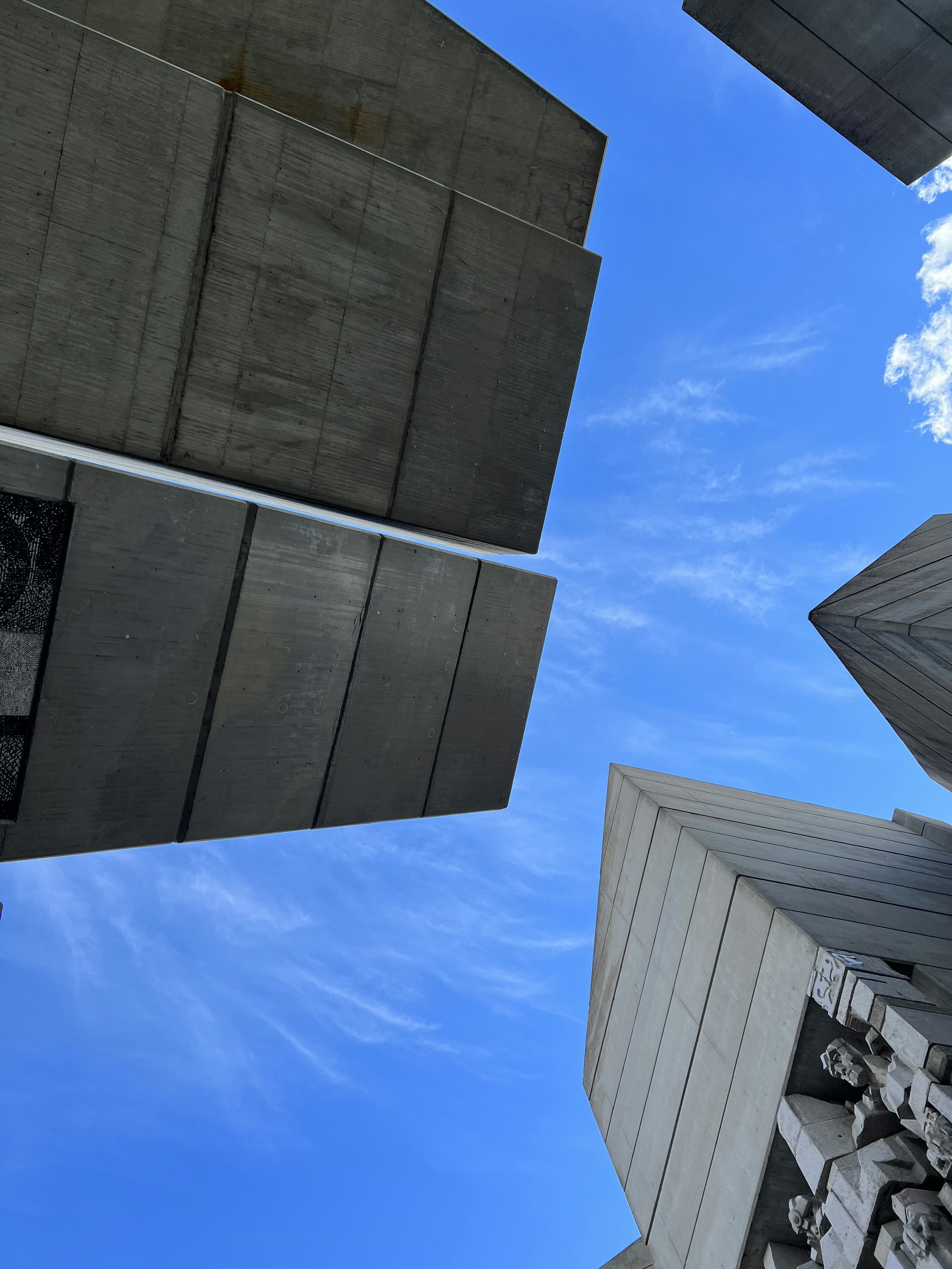 Photo by teodorpetkov