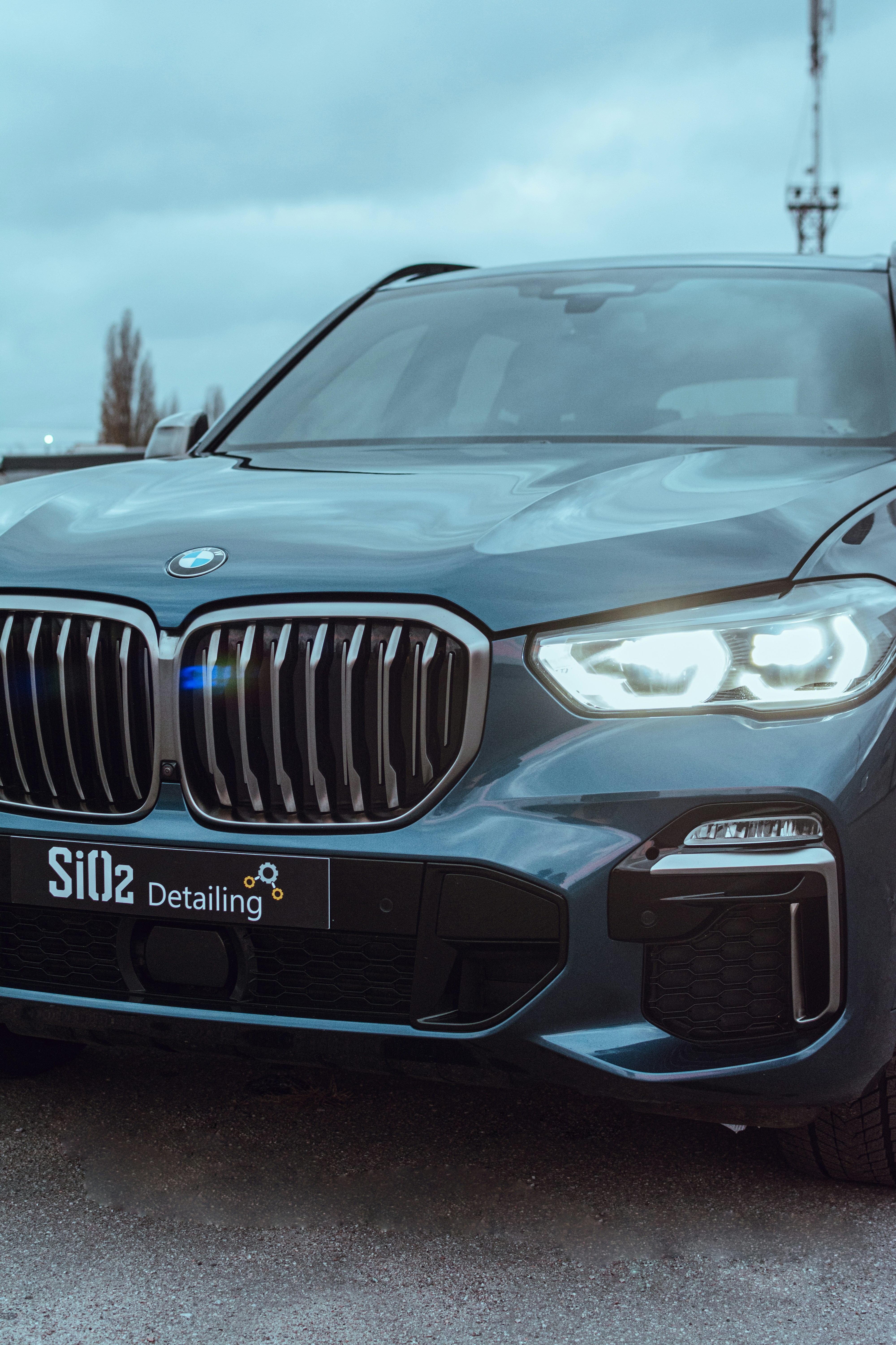 the front of a black car